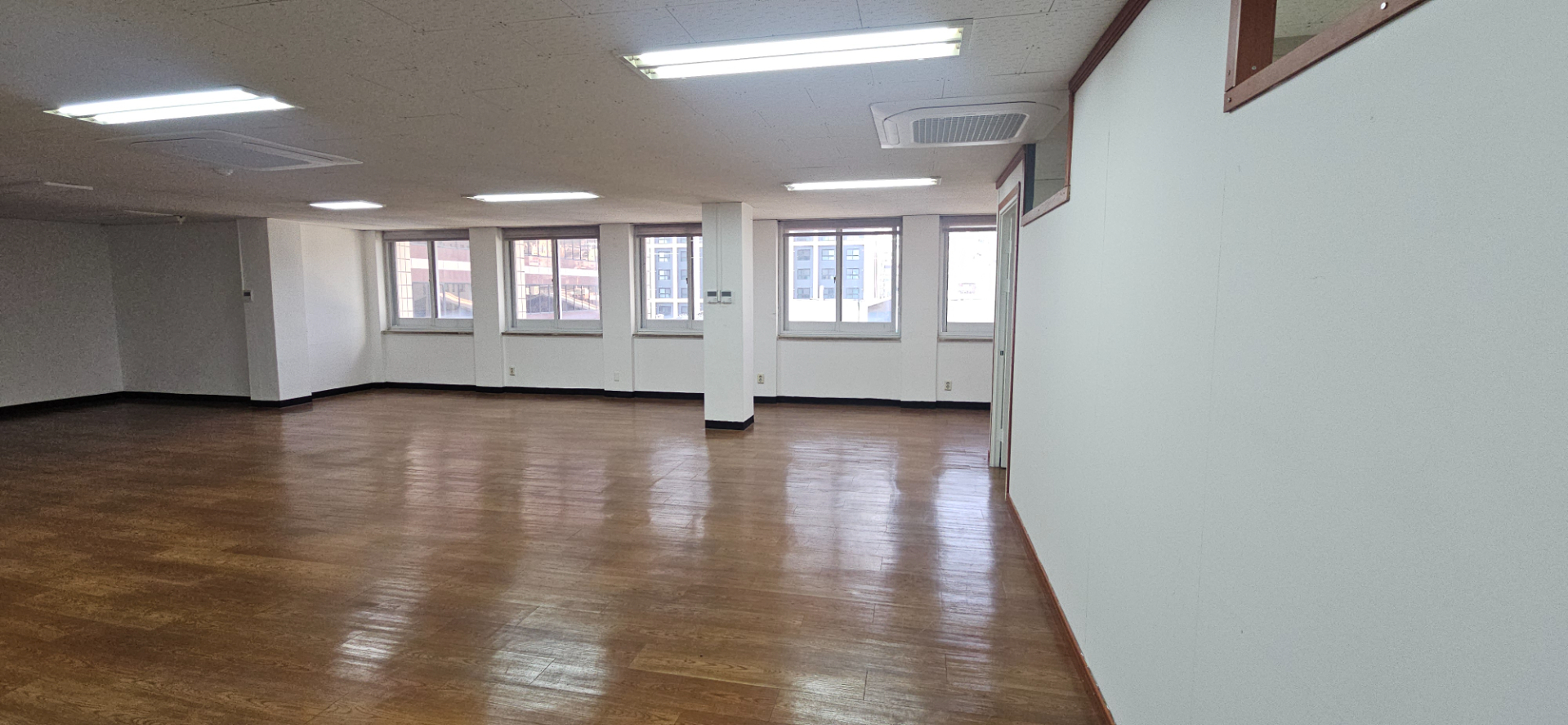 부산광역시 동구 초량동 사무실 썸네일 3