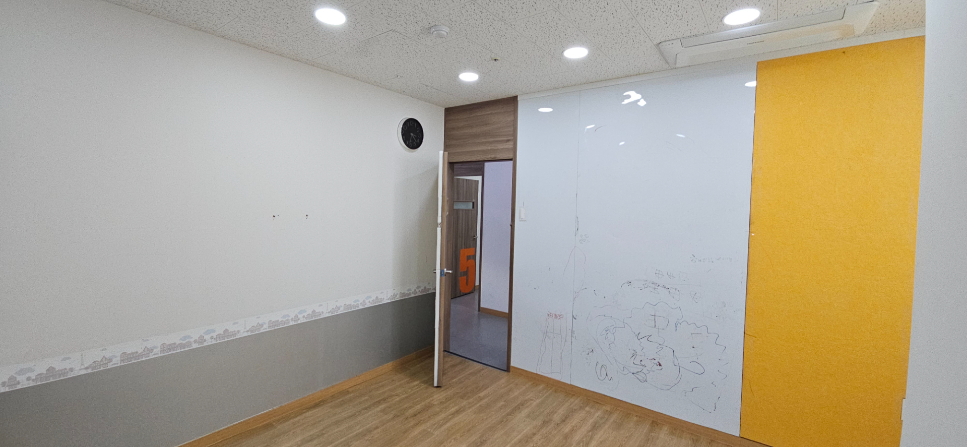 부산광역시 연제구 연산동 사무실 썸네일 2