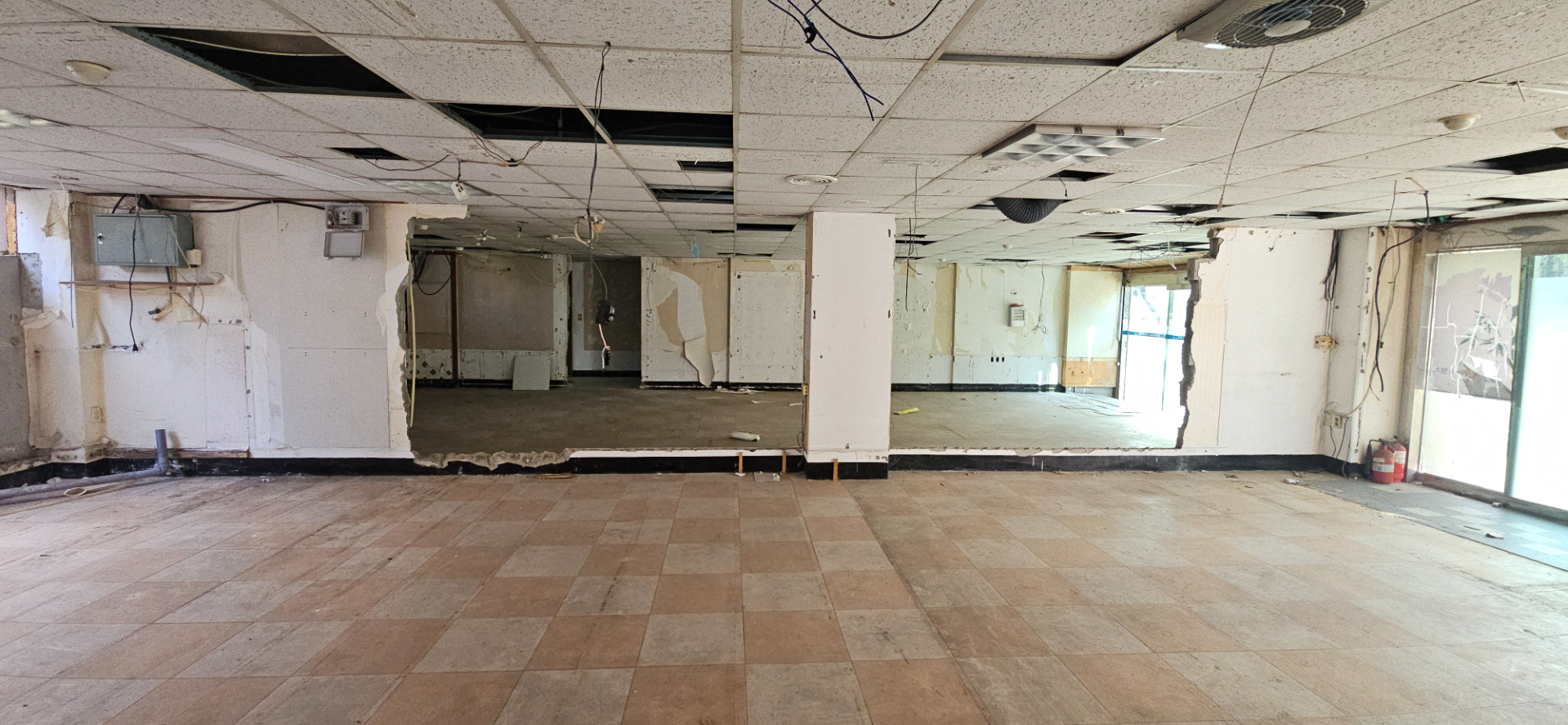 부산광역시 연제구 거제동 상가 썸네일 2