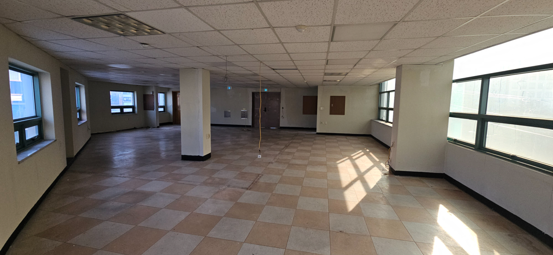 부산광역시 연제구 거제동 사무실 썸네일 4