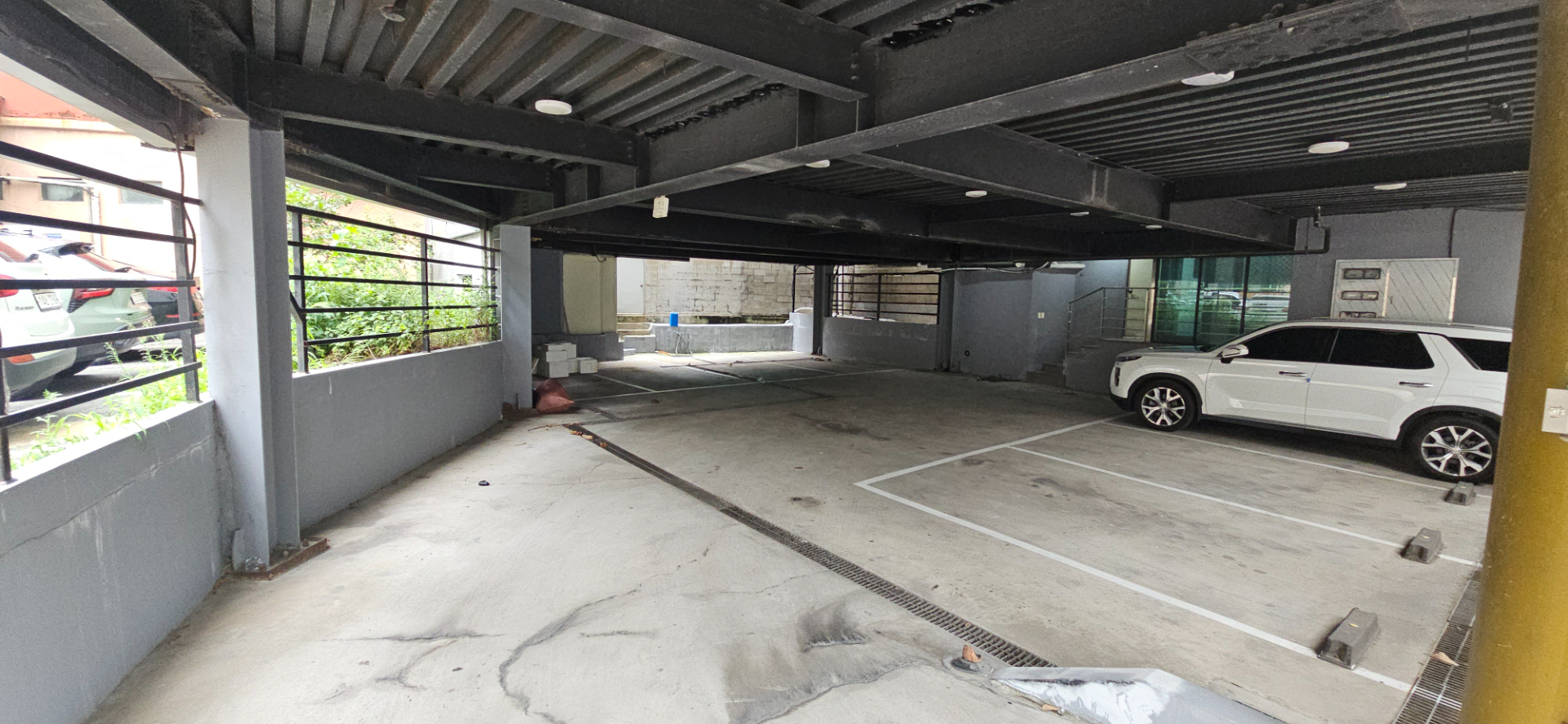 부산광역시 중구 광복동1가 상가 썸네일 5