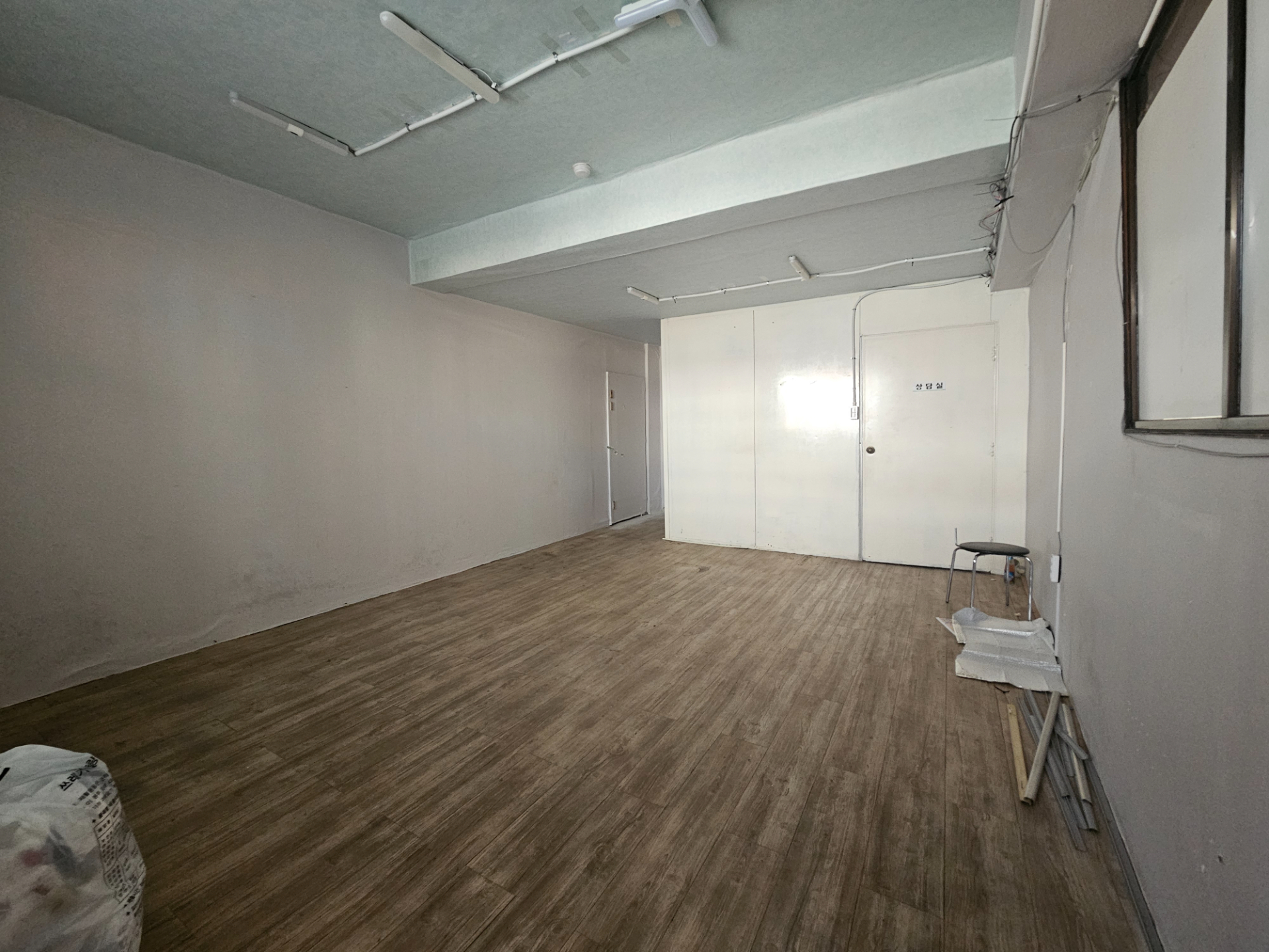 부산광역시 부산진구 부전동 사무실 - 1