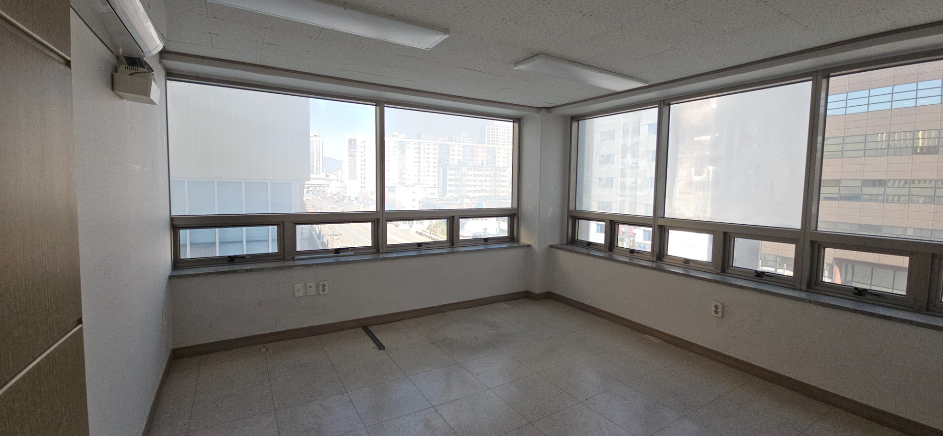 부산광역시 연제구 연산동 사무실 썸네일 2