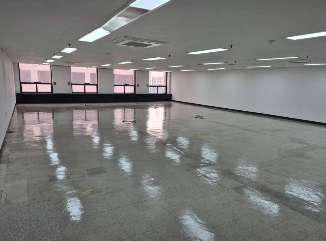 부산광역시 중구 중앙동4가 사무실 - 1