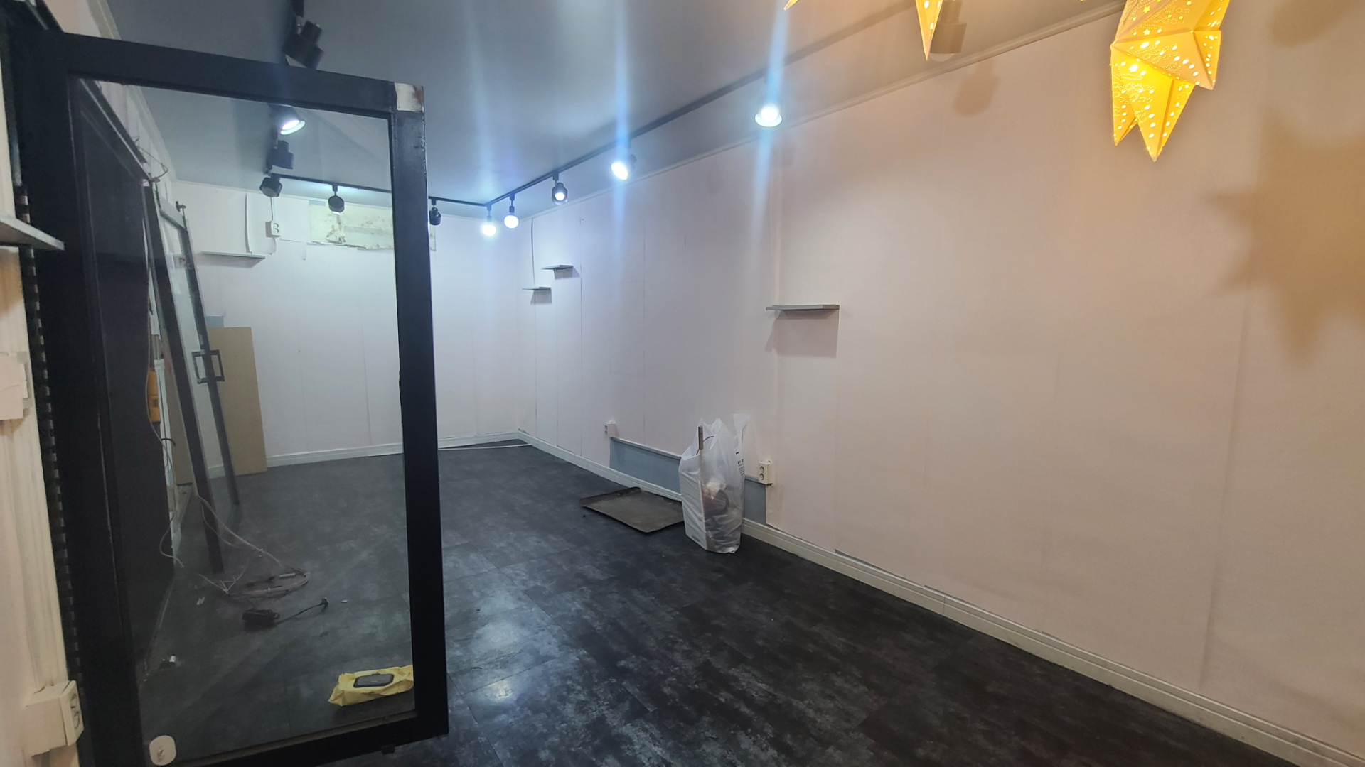 부산광역시 부산진구 부전동 상가 - 1