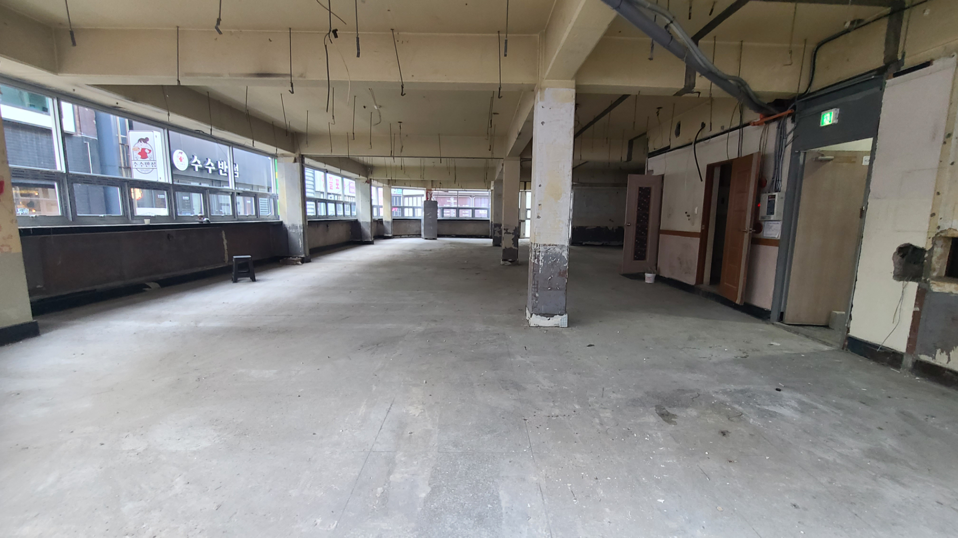 부산광역시 부산진구 부전동 상가 - 1