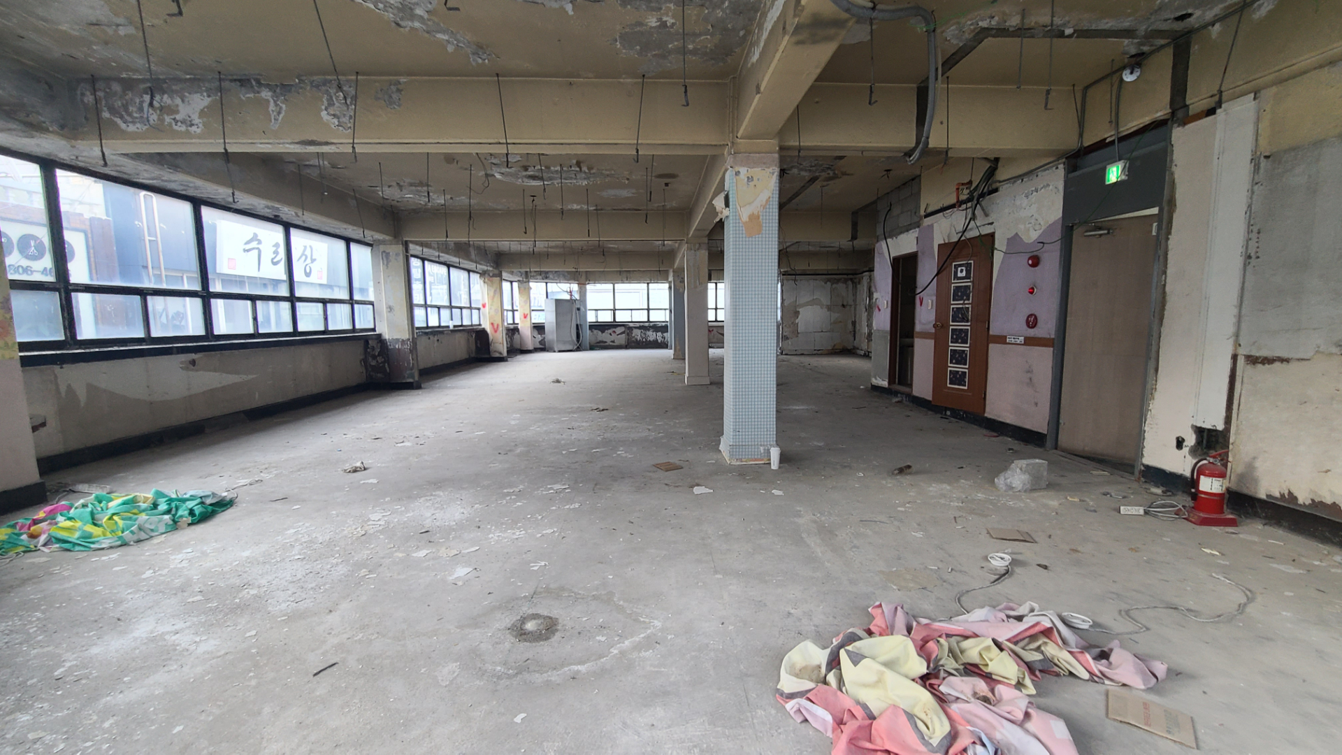 부산광역시 부산진구 부전동 상가 - 1