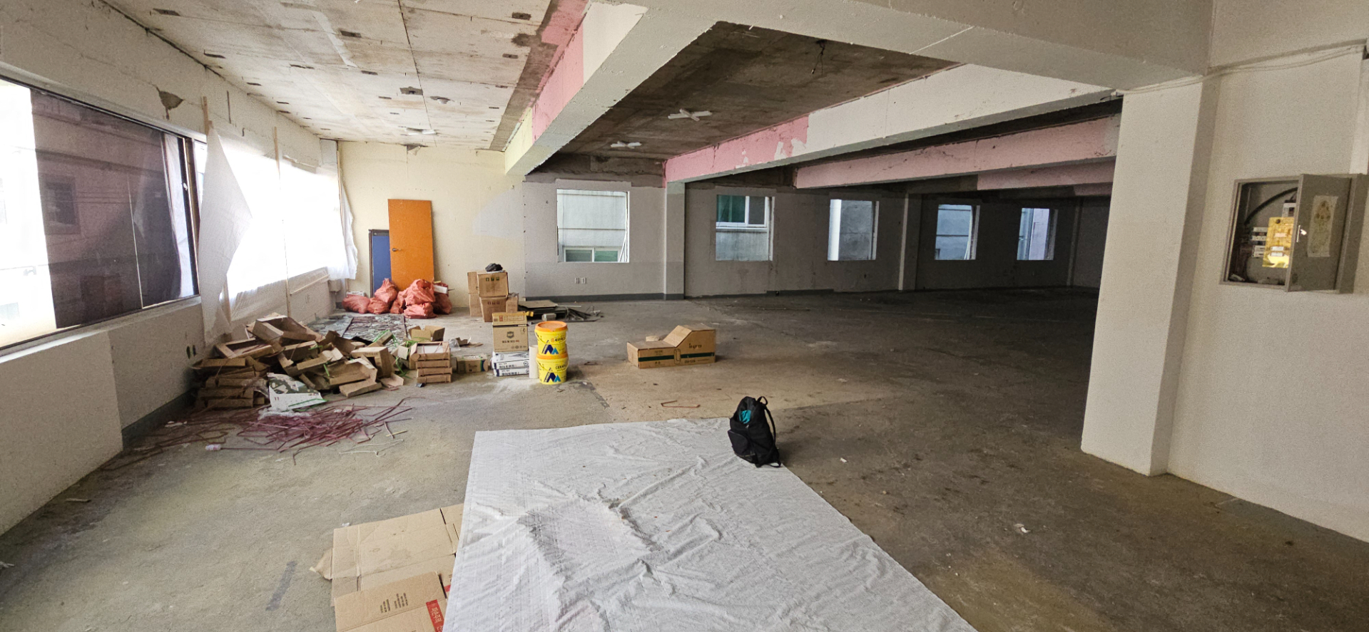 부산광역시 동구 초량동 사무실 - 1