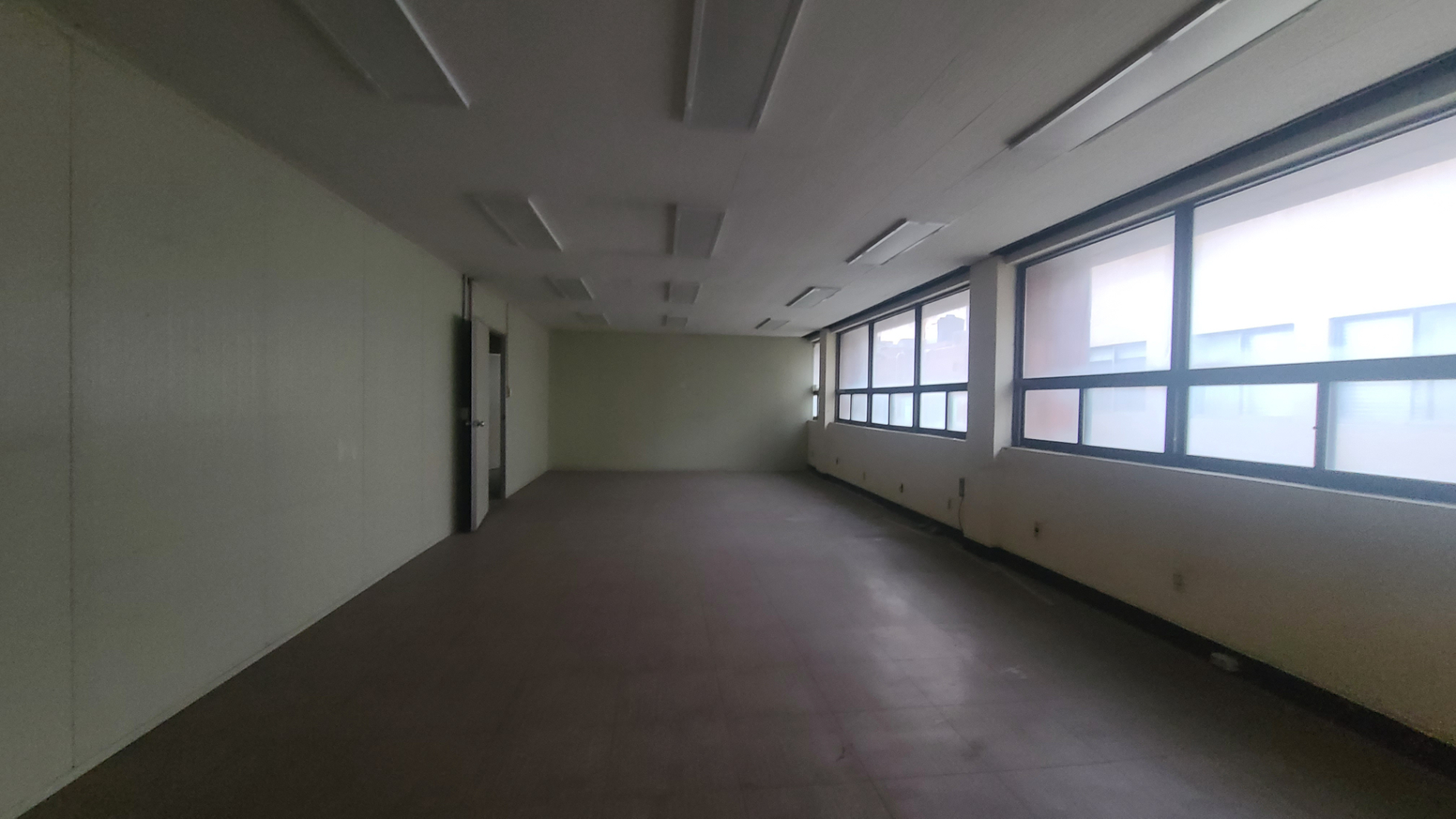 부산광역시 부산진구 전포동 상가 - 1