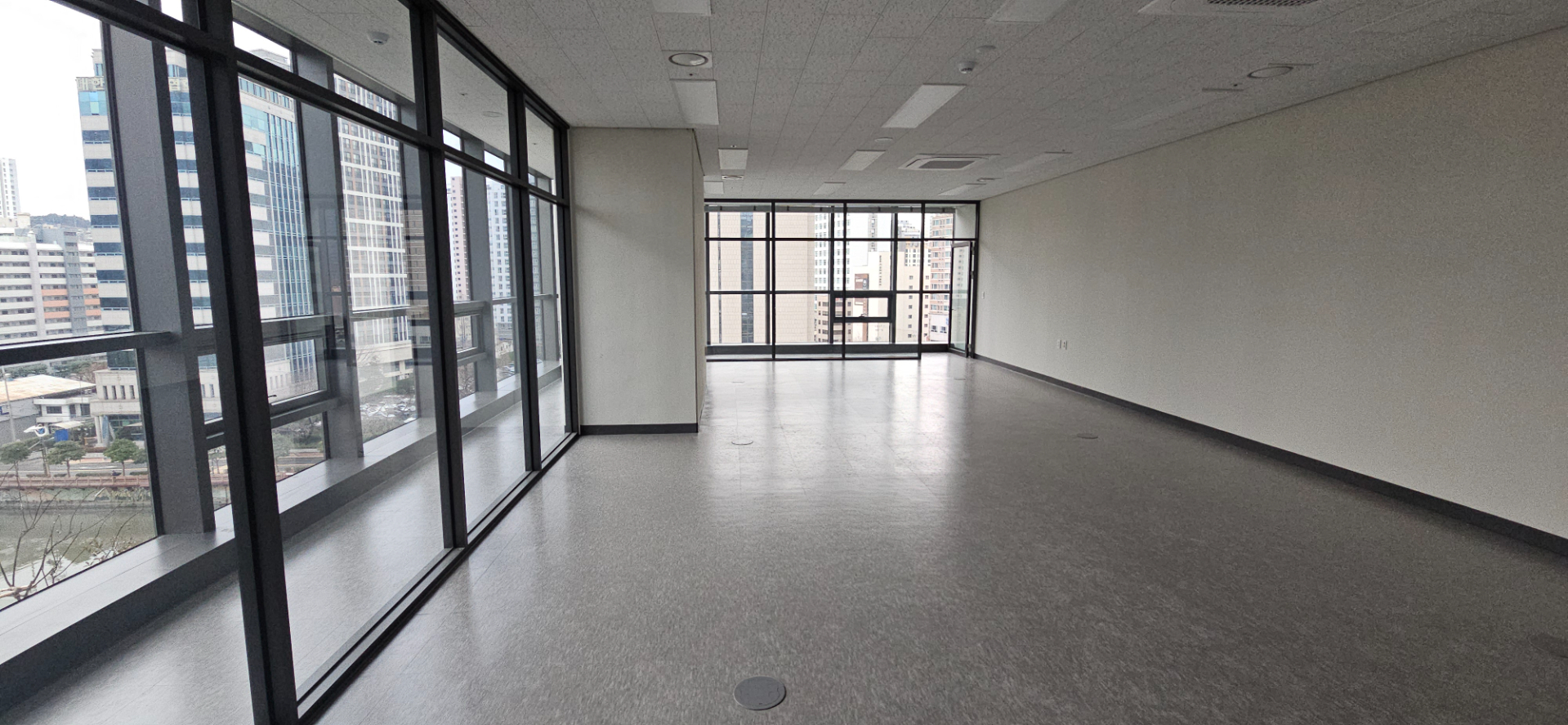 부산광역시 남구 문현동 사무실 - 1