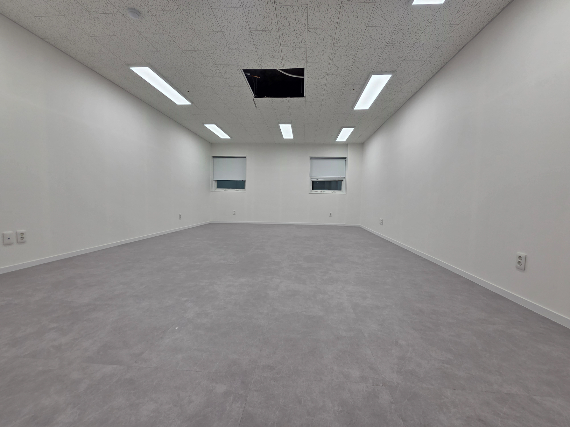 부산광역시 중구 중앙동4가 상가 - 1