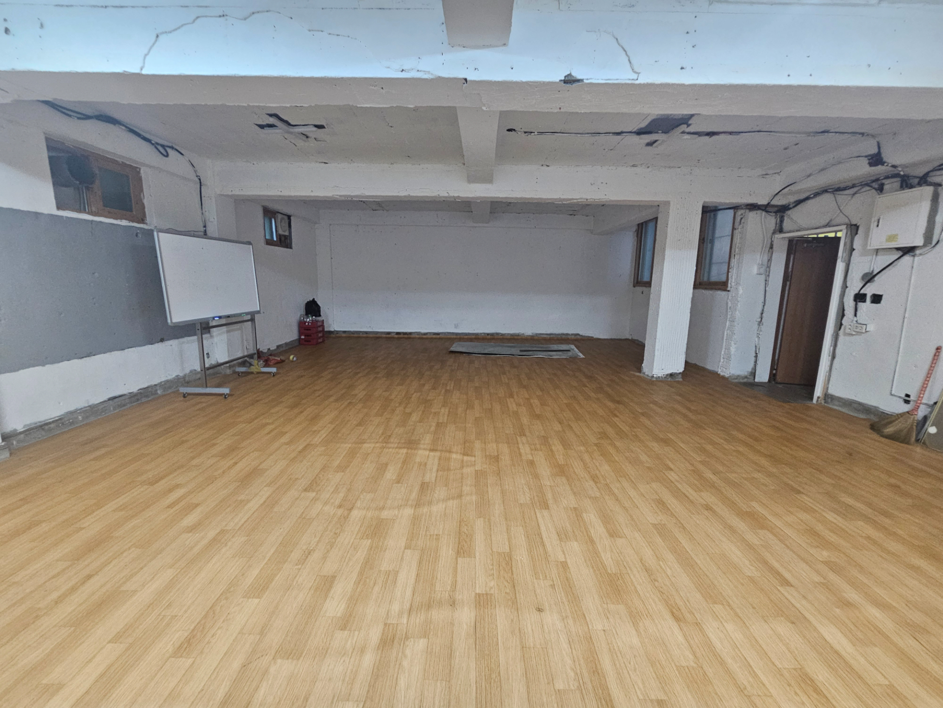 부산광역시 부산진구 부전동 사무실 - 1