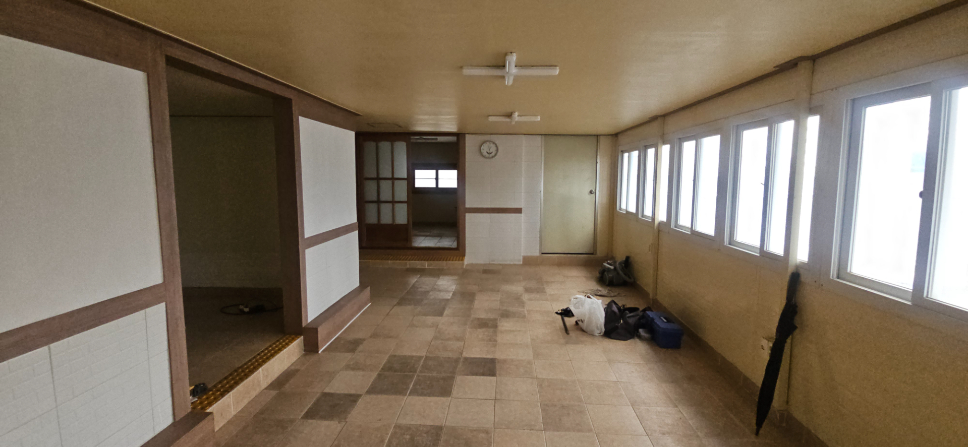 부산광역시 연제구 거제동 상가 썸네일 2