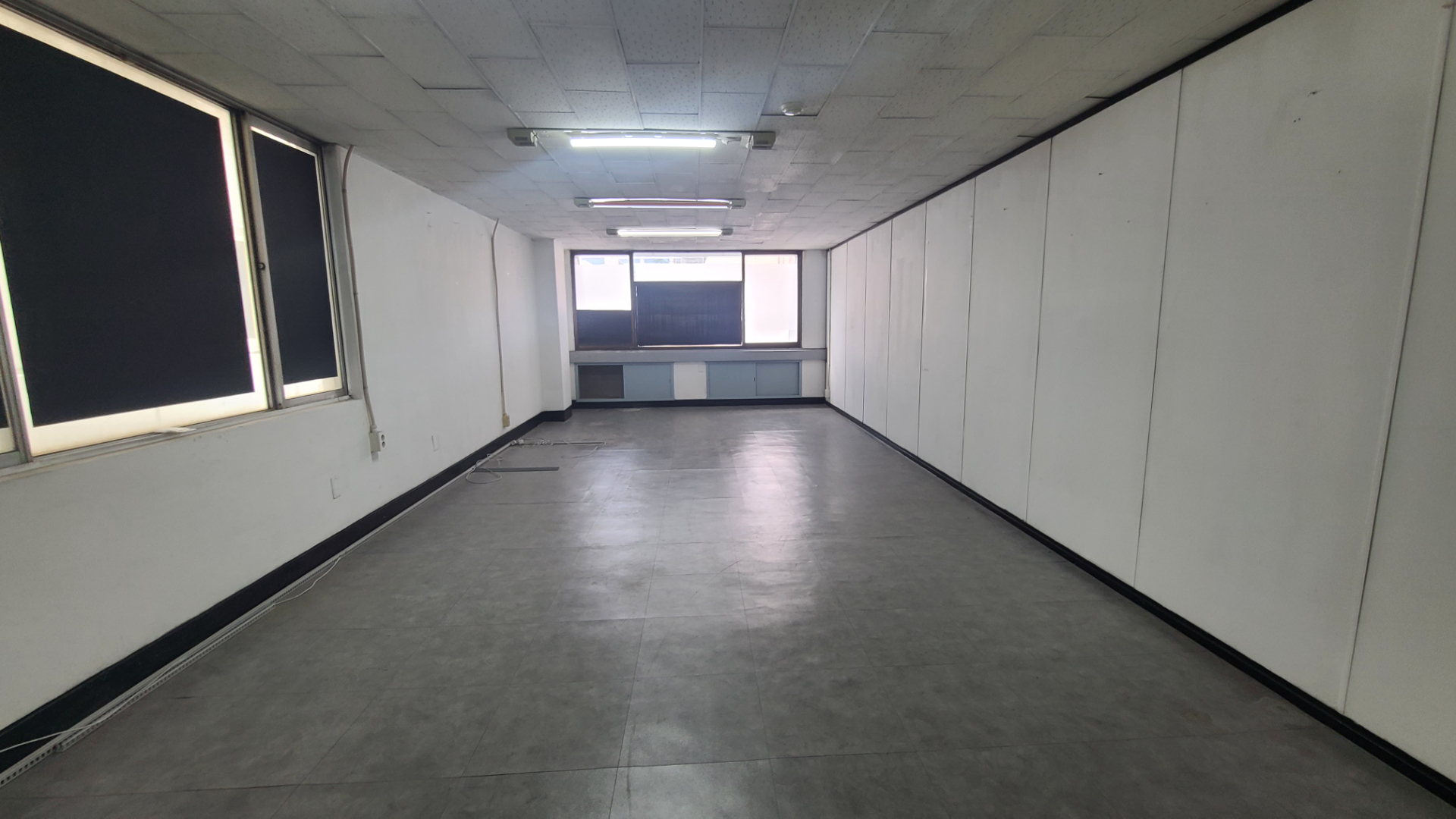 부산광역시 중구 중앙동4가 사무실 썸네일 4