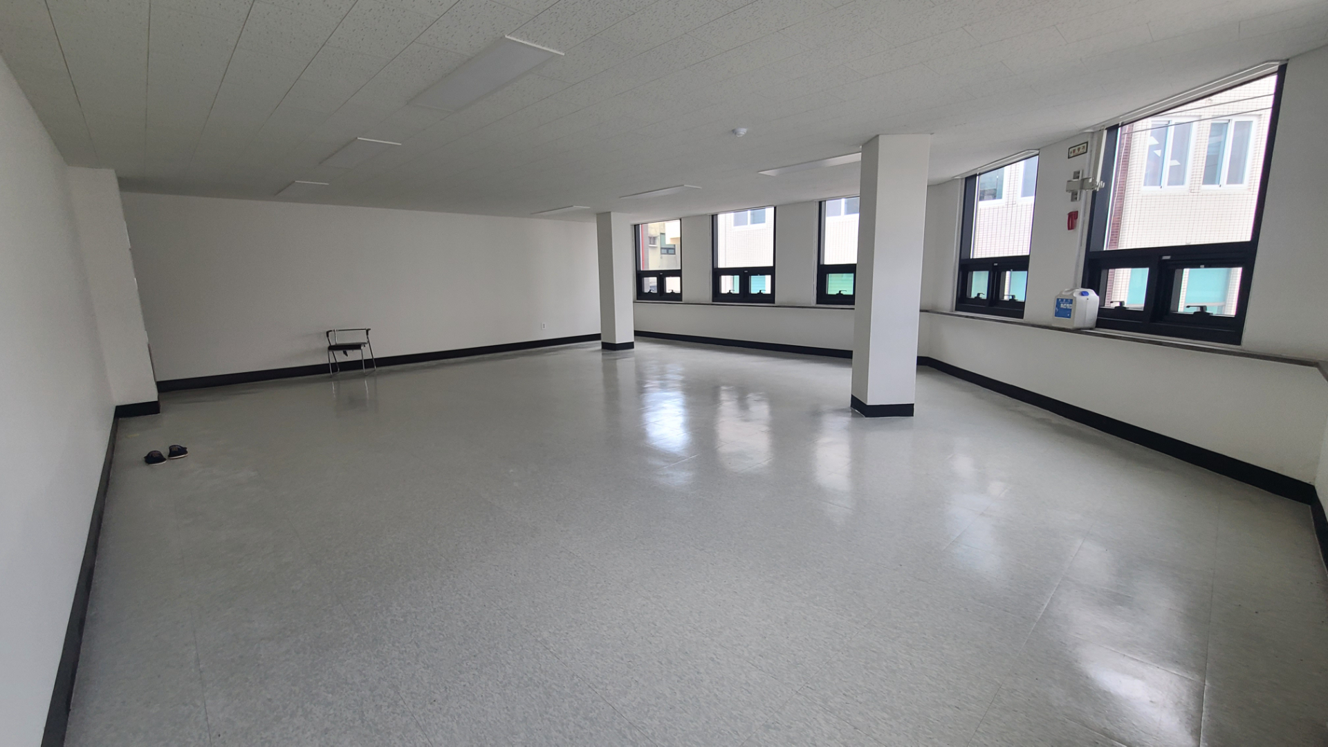 부산광역시 중구 중앙동4가 사무실 썸네일 3