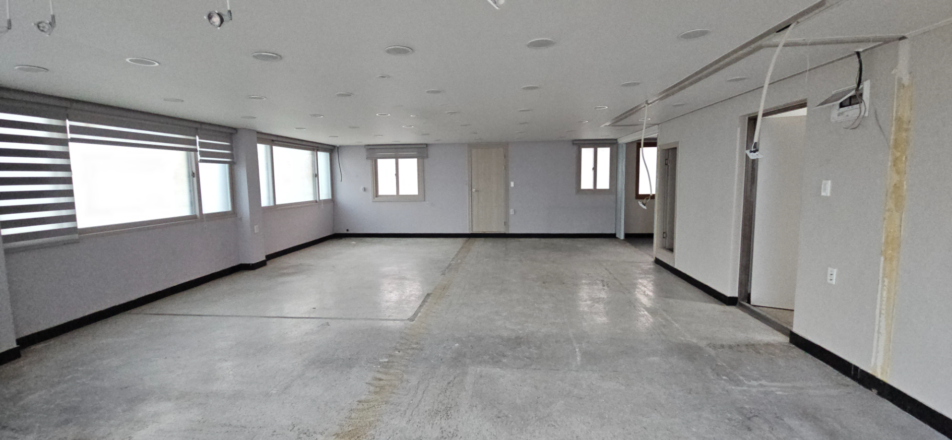 부산광역시 수영구 광안동 사무실 - 1