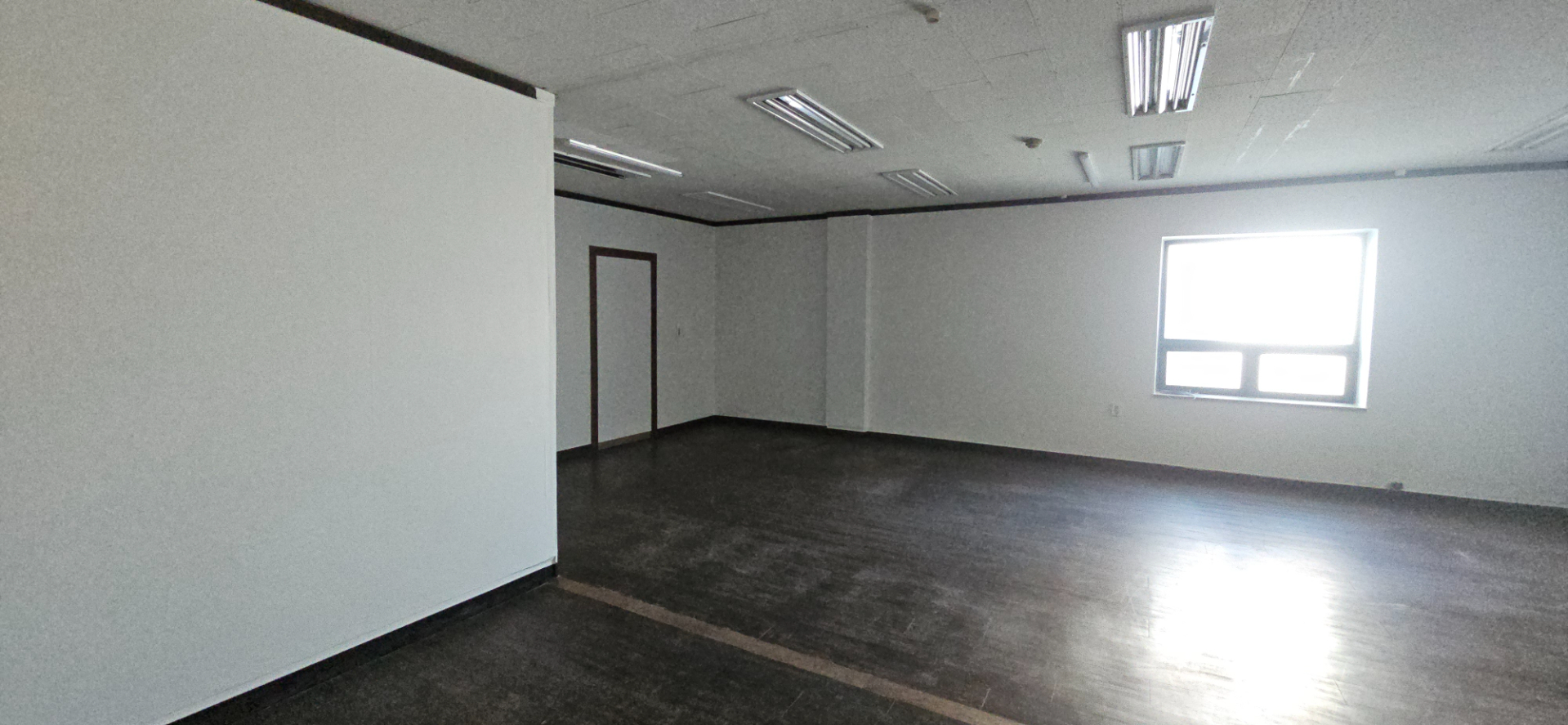 부산광역시 동래구 수안동 사무실 - 1