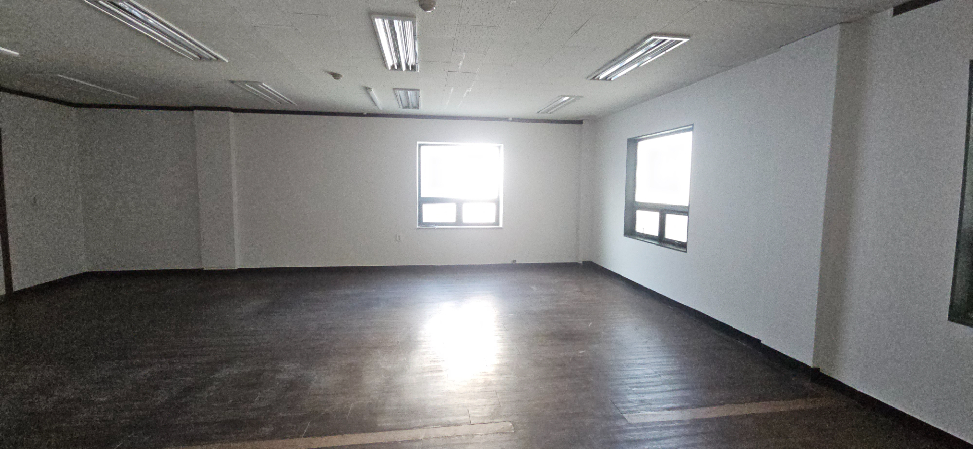 부산광역시 동래구 수안동 사무실 썸네일 2