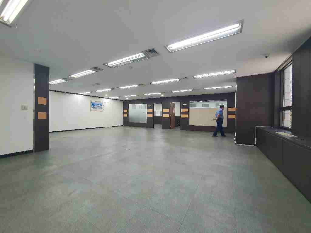 부산광역시 부산진구 전포동 사무실 썸네일 6