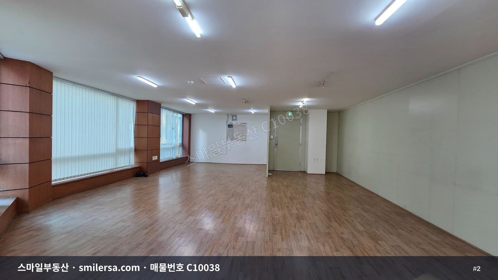 서면1번가 접근성 좋은 깔끔한 소형 사무실 썸네일 2