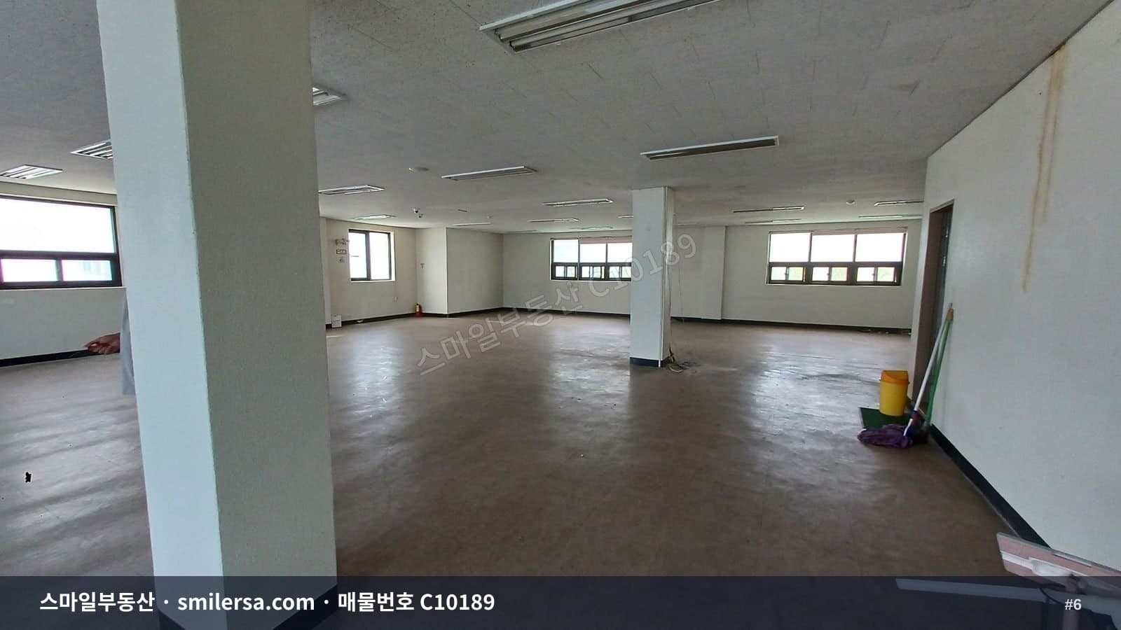 교대역 인근 깔끔한 대형사무실 썸네일 6