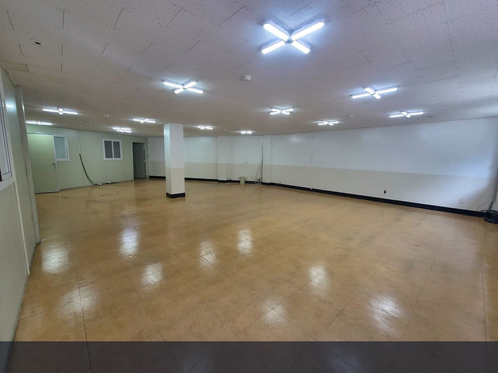 양정역 6번출구 인근 연수로변 상가 사무실 - 1