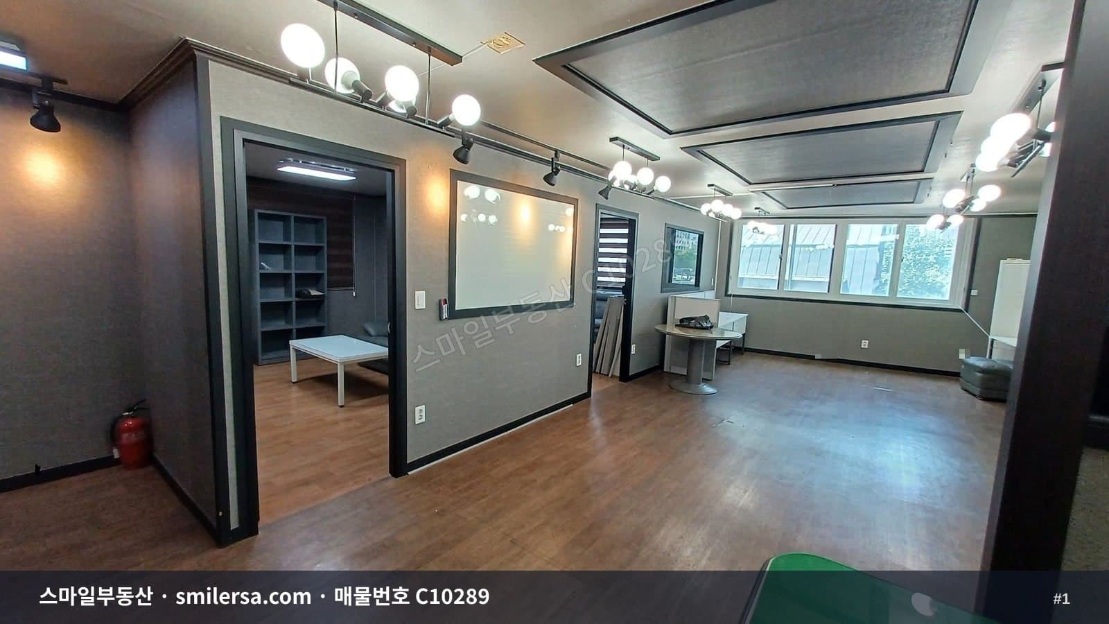 부산광역시 연제구 연산동 사무실 내부 사진 C10289