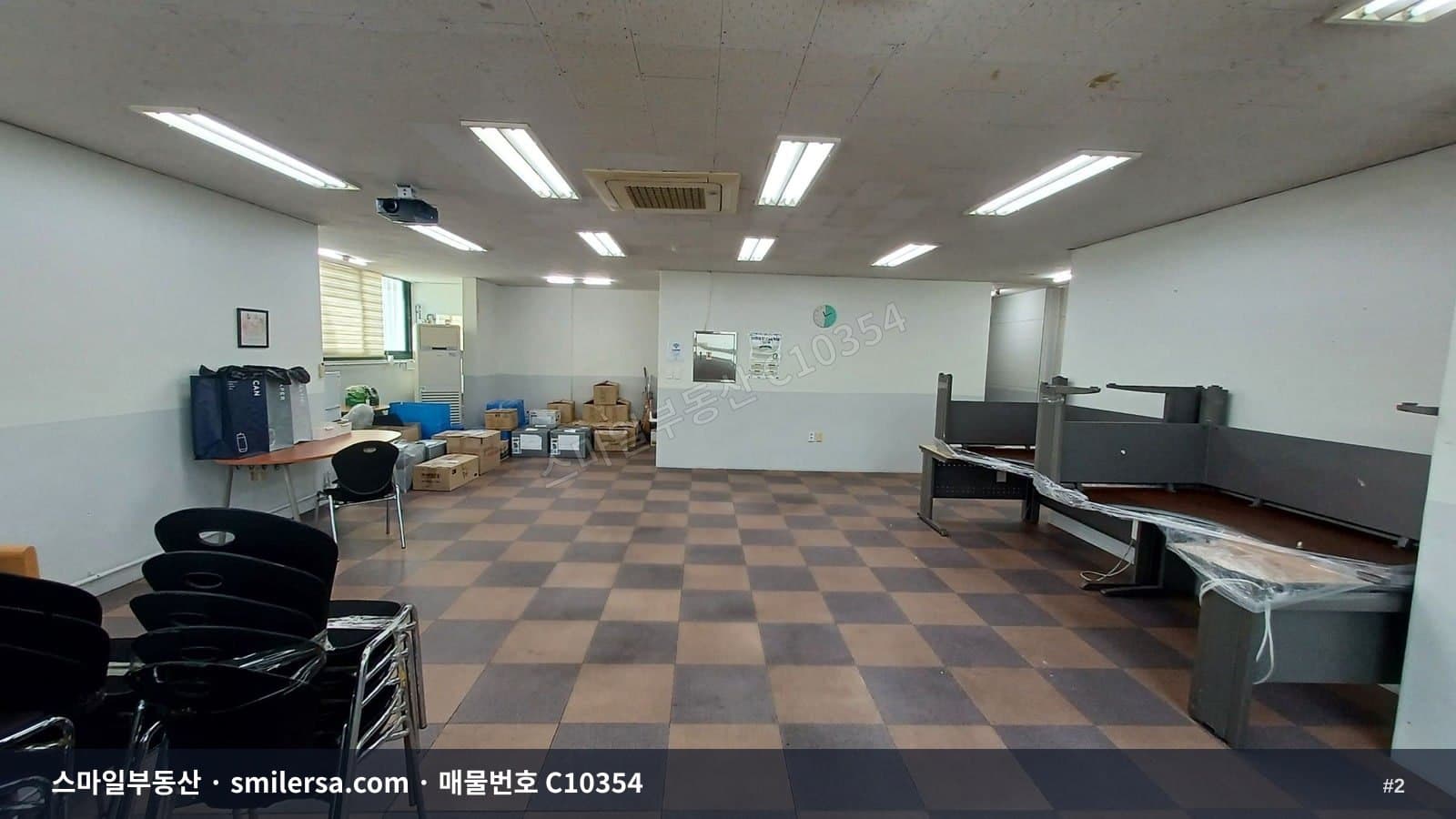 동래역 초역세권 깔끔한 사무실, 냉난방기 갖춘 2층 월세 썸네일 2
