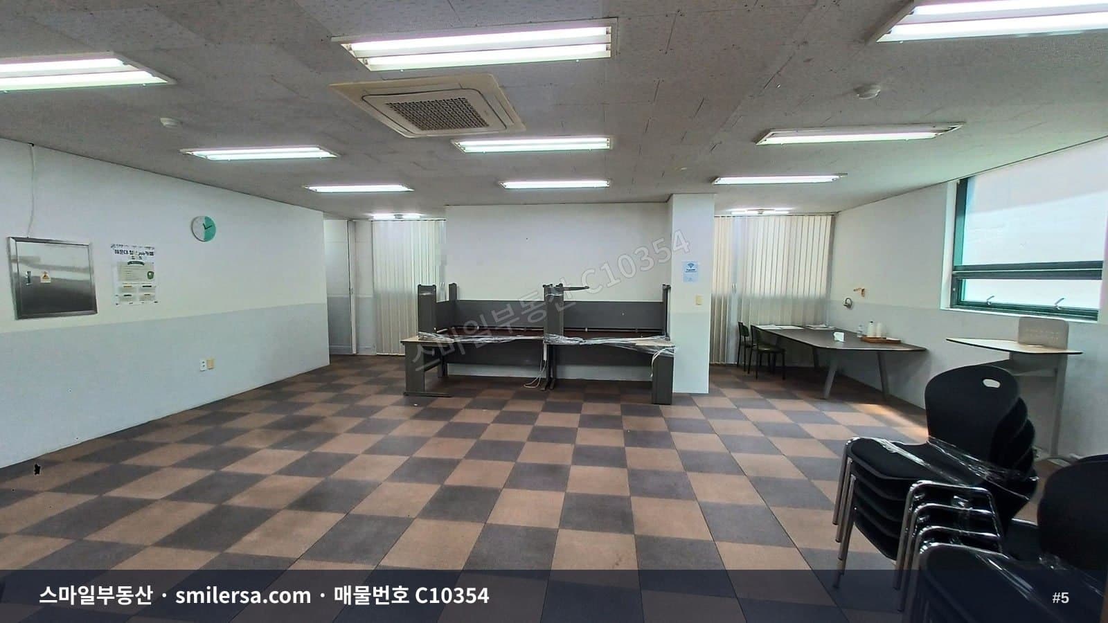 동래역 초역세권 깔끔한 사무실, 냉난방기 갖춘 2층 월세 썸네일 5
