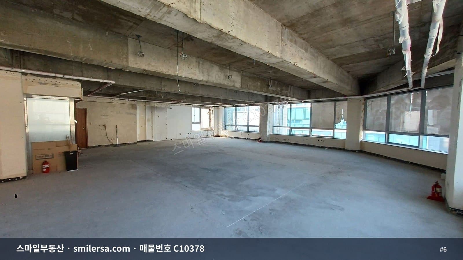 장산역 인근 중형 사무실·상가, 가성비 좋은 월세 매물 썸네일 6