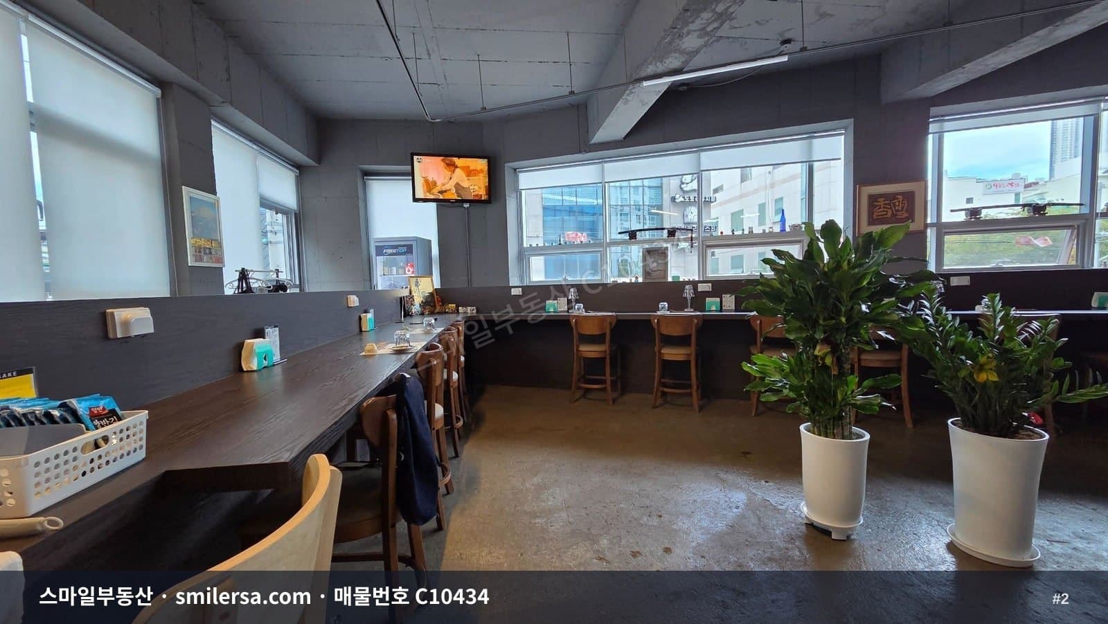 시청역 인근 연제SK뷰 가까운 인테리어 잘된 2층 상가 썸네일 2