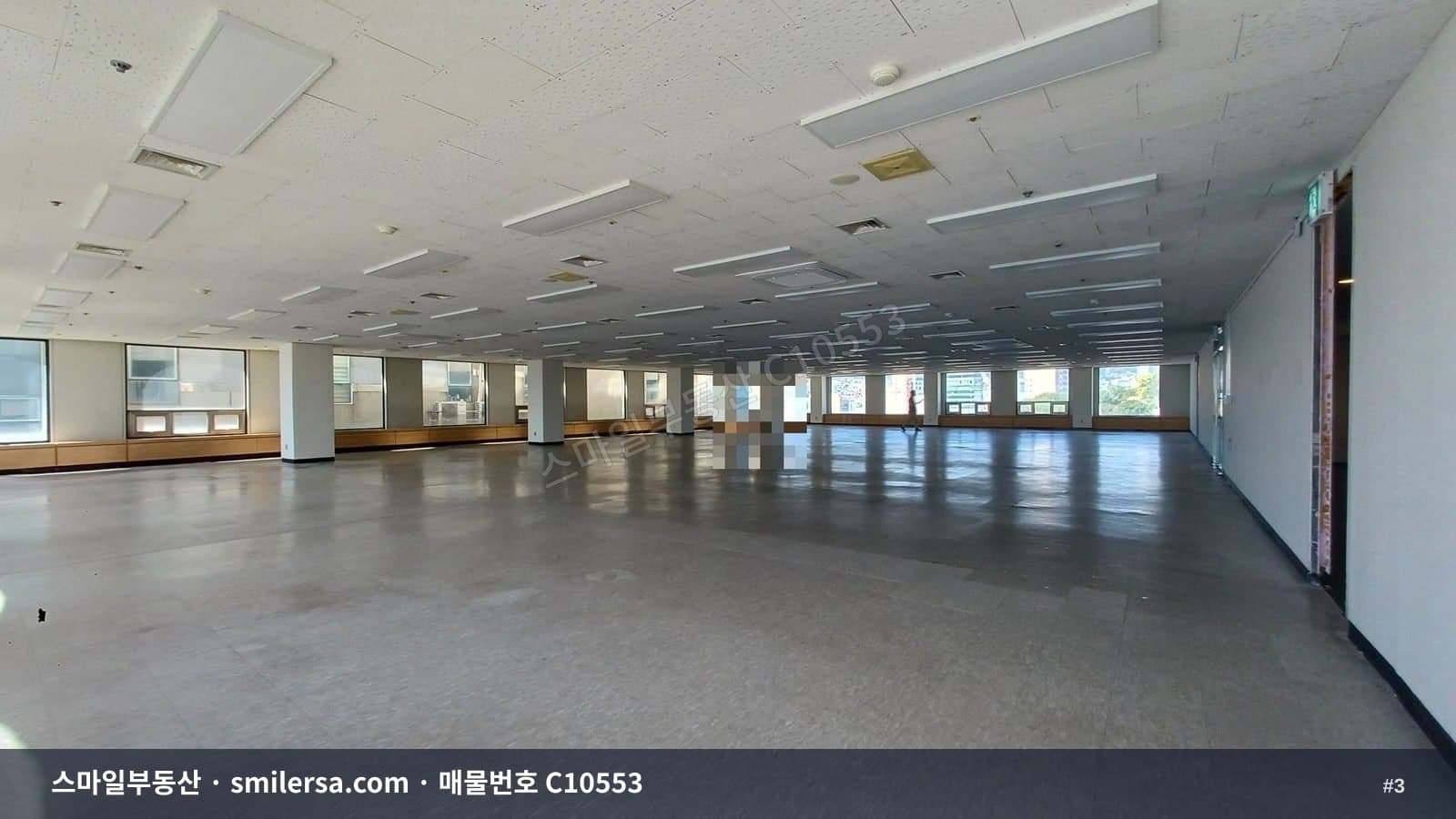 중앙동역 인근 대로변, 전망 좋고 관리 잘 된 대형 사무실 썸네일 3