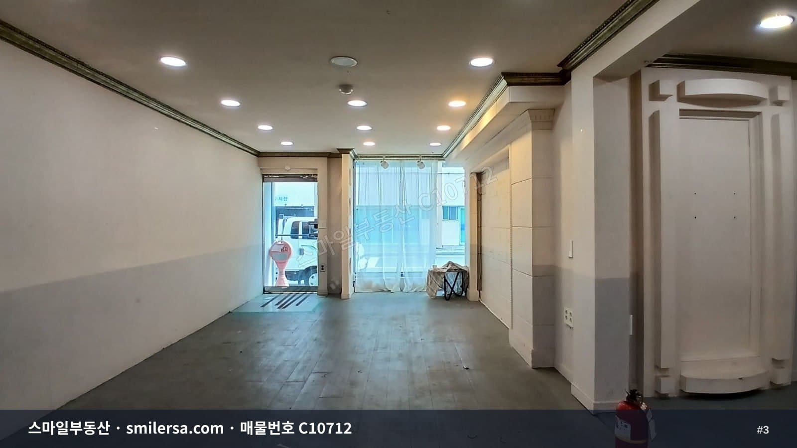 부산여대 인근 도로변 깔끔한 1층 상가 썸네일 3