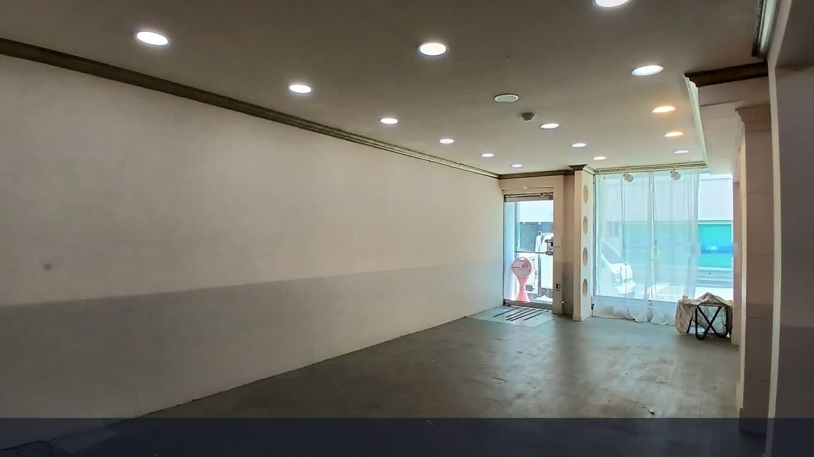 부산여대 인근 도로변 깔끔한 1층 상가 썸네일 3
