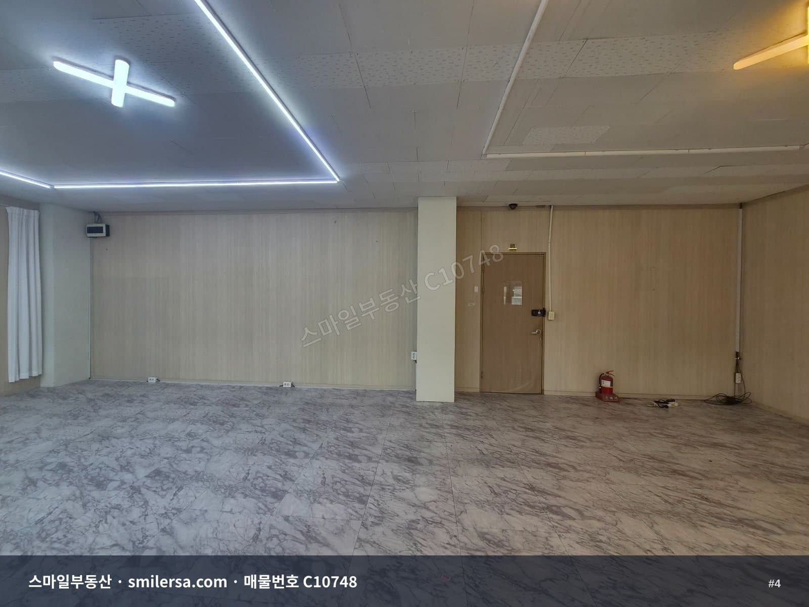 전포 카페거리 큰 대로변 깔끔한 사무실 썸네일 4
