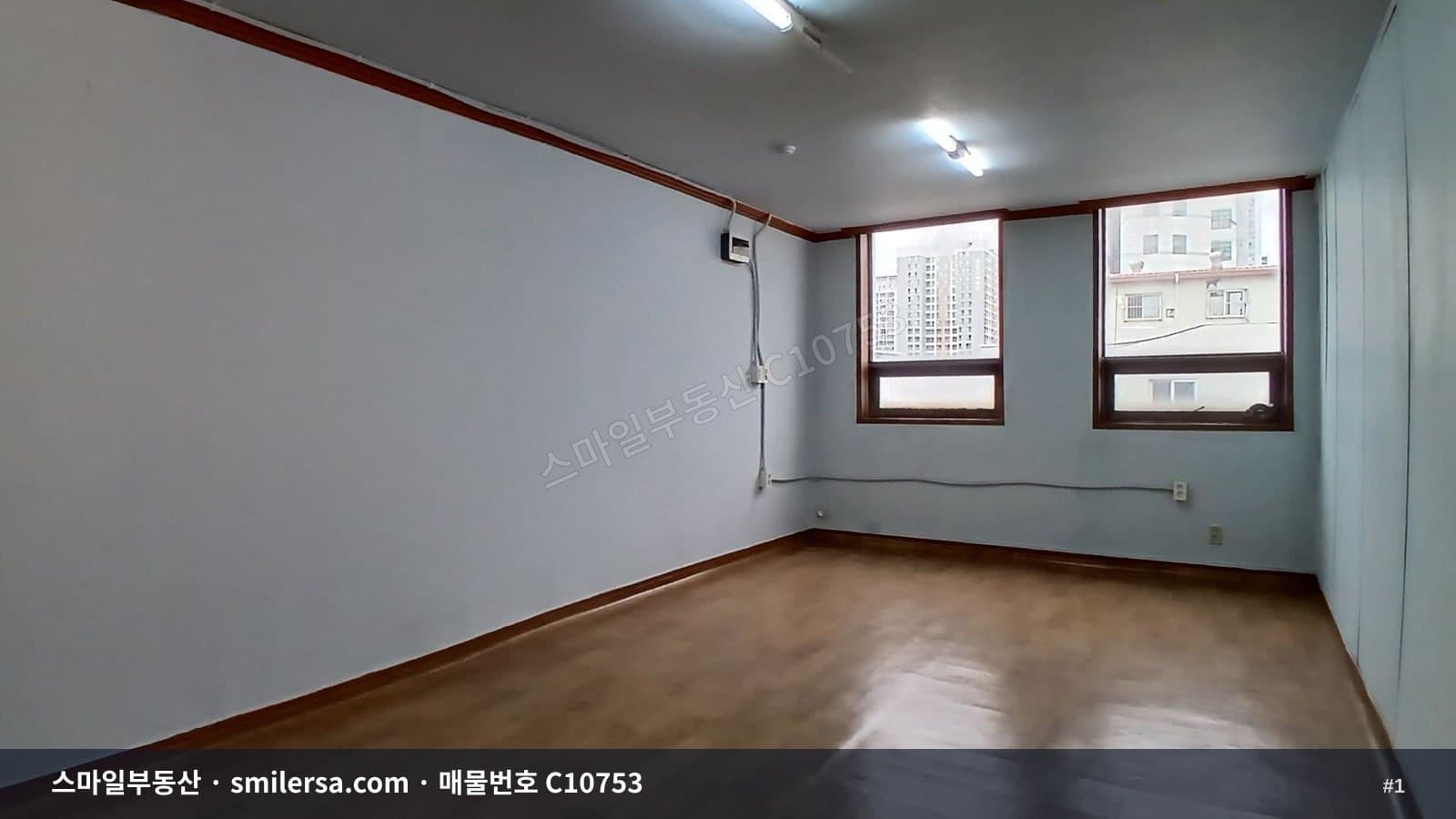 범일역 골드테마거리 인근 깔끔한 상가 사무실 - 1
