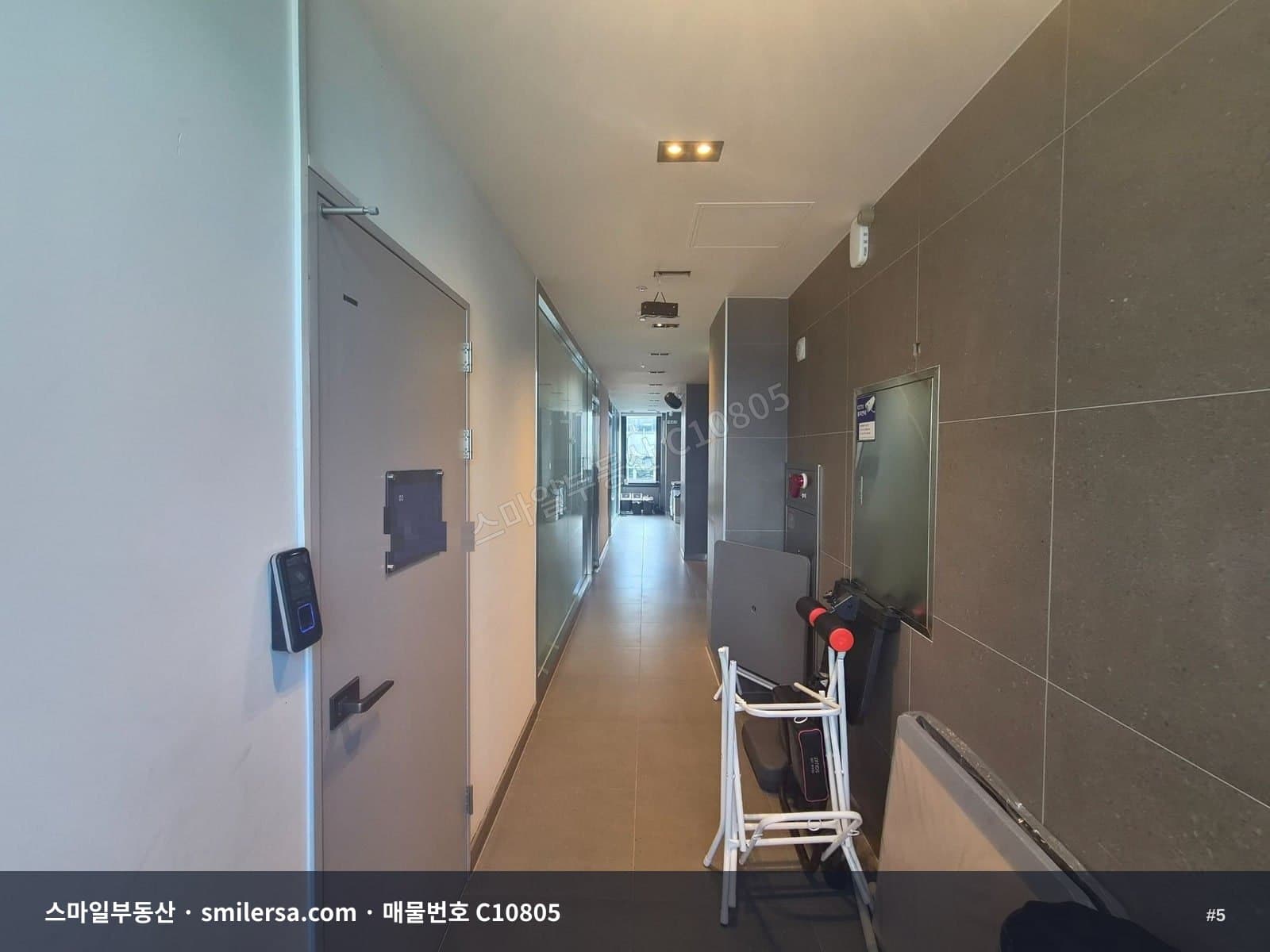양정역 인근 대로변 깔끔한 중형 사무실 C10805 썸네일 5