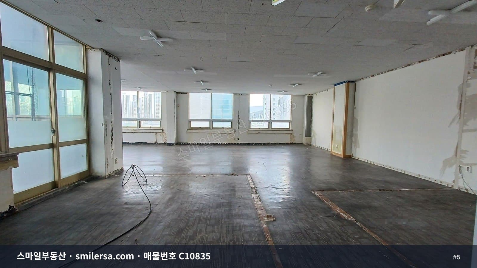동래역·미남역 인근 노출 좋은 중형 사무실 썸네일 5