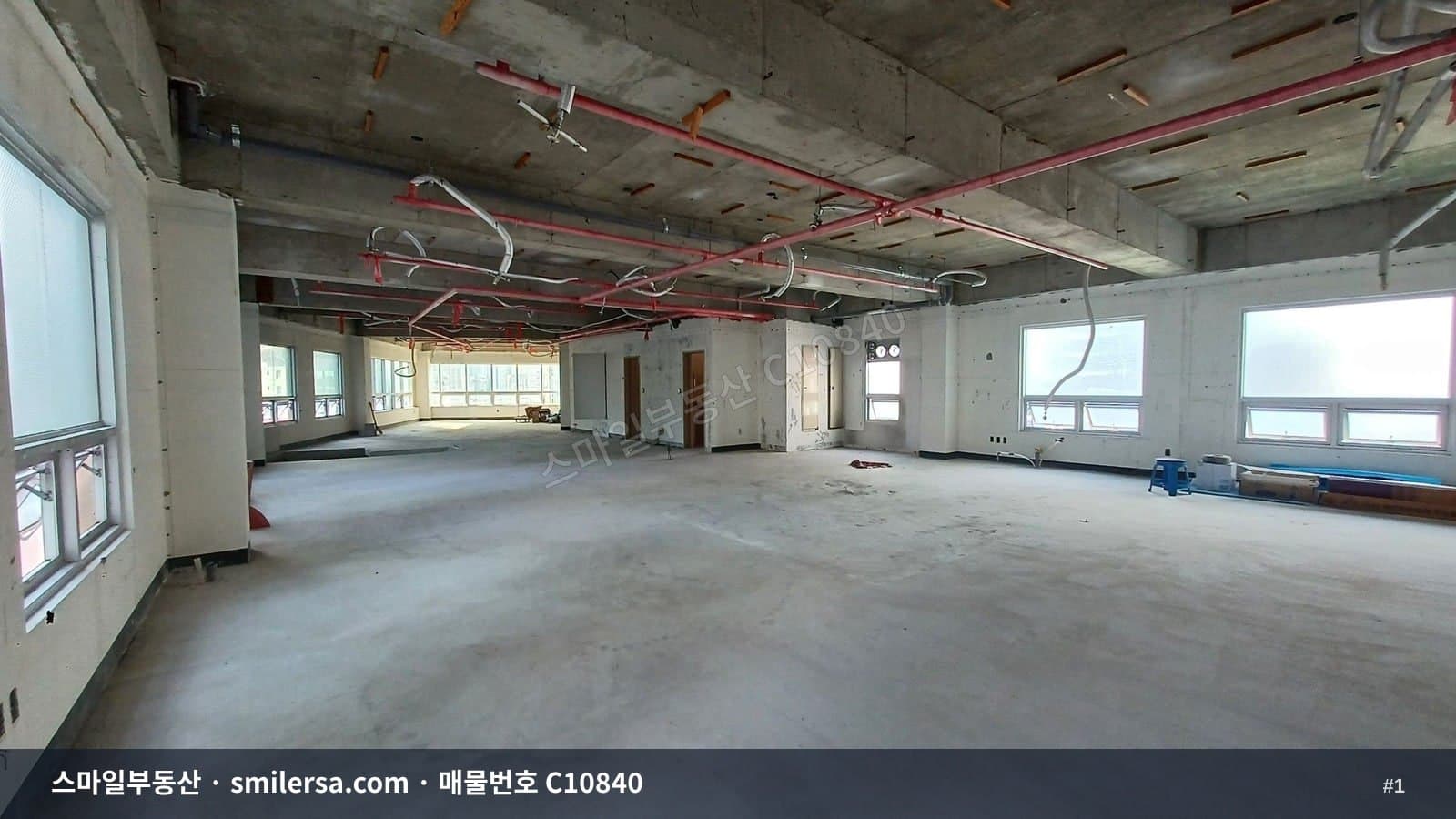 연산역 초역세권 사무실, 가시성 좋은 8층 매물 - 1
