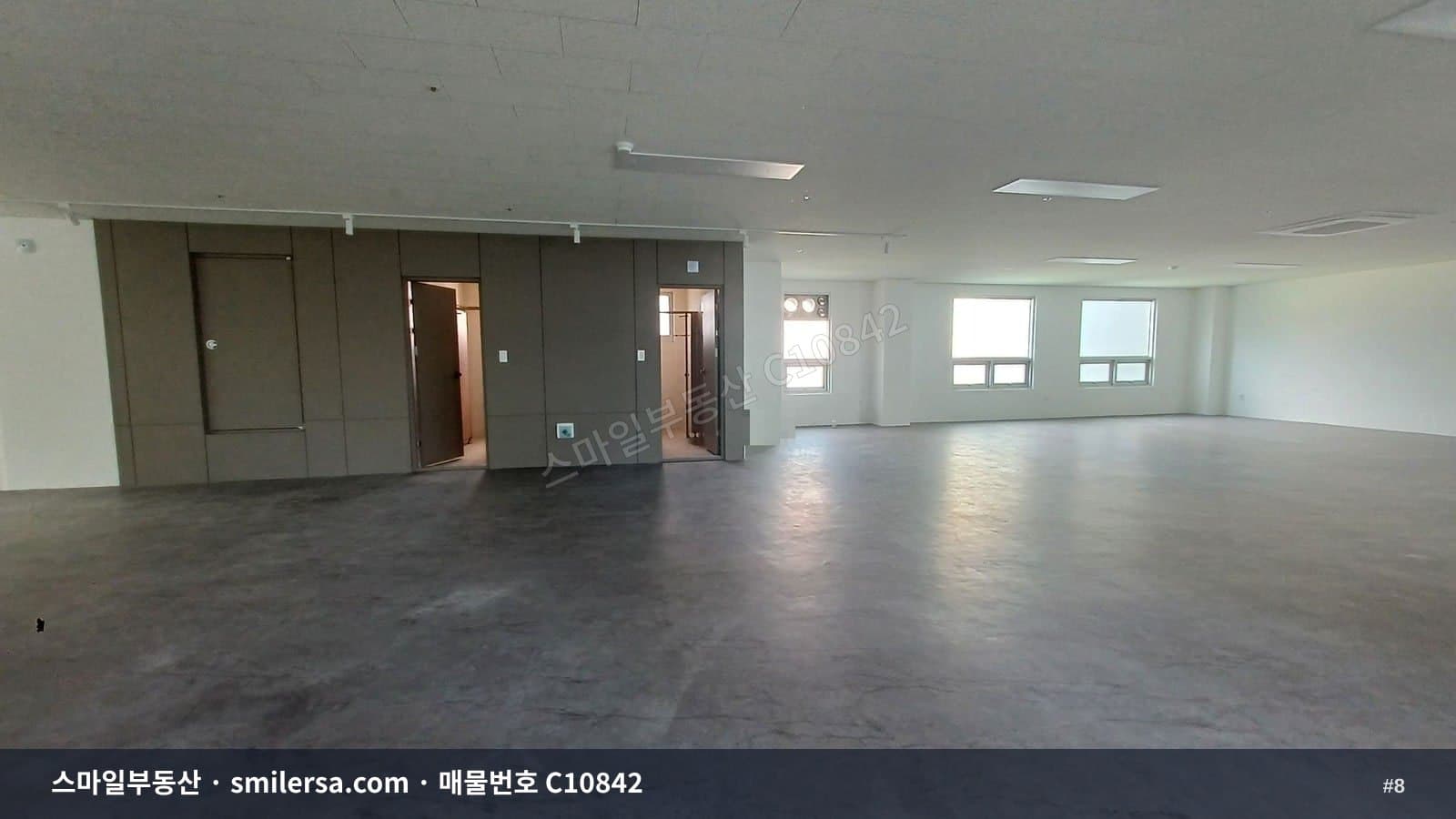 연산역 초역세권 사무실, 가시성 좋은 8층 월세 썸네일 8