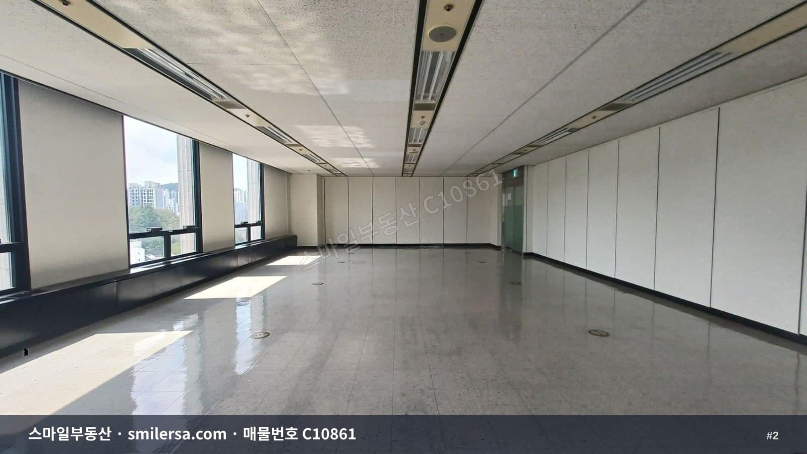 교대 인근 업무용 중형사무실 썸네일 2