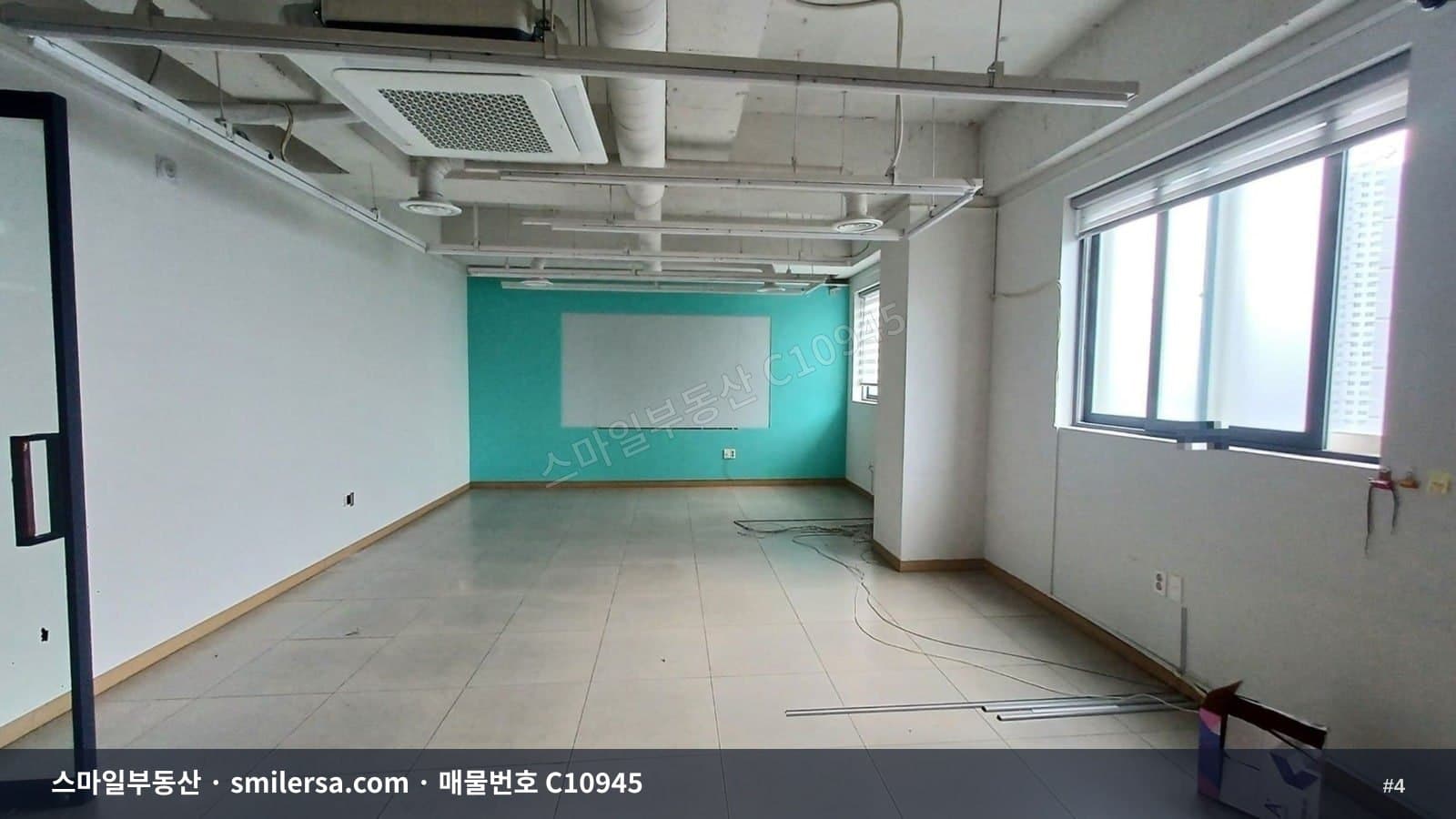 거제역 인근 대형 사무실, 주차 편한 월세 매물 썸네일 4