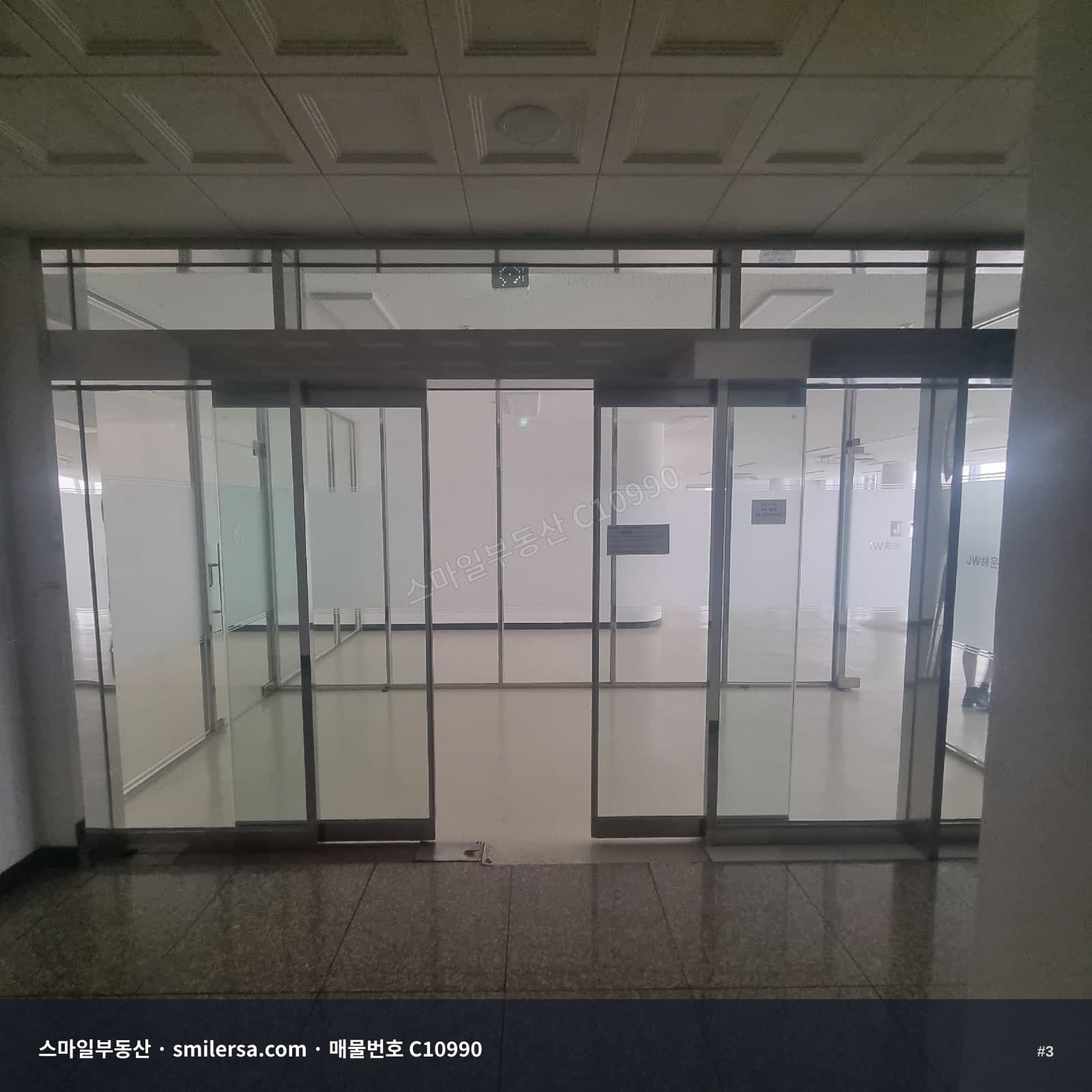 동광동 역세권 대형사무실, 금융거리에 자리한 넓은 업무공간 썸네일 3