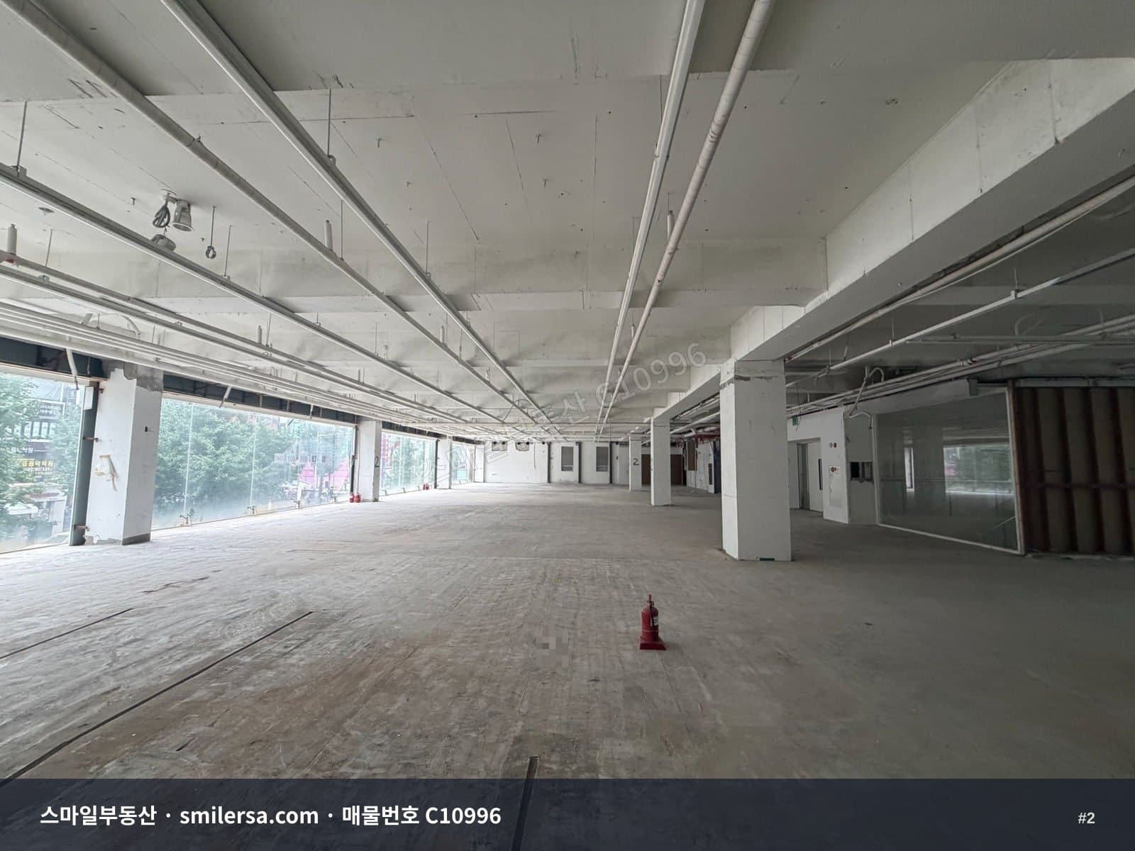 서면2번가 메인상권 깔끔한 대형 사무실 C10996 썸네일 2