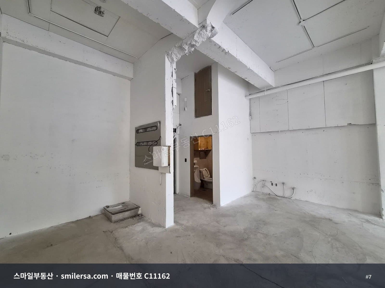 양정119센터 인근 1층 층고 높은 상가 사무실 썸네일 7