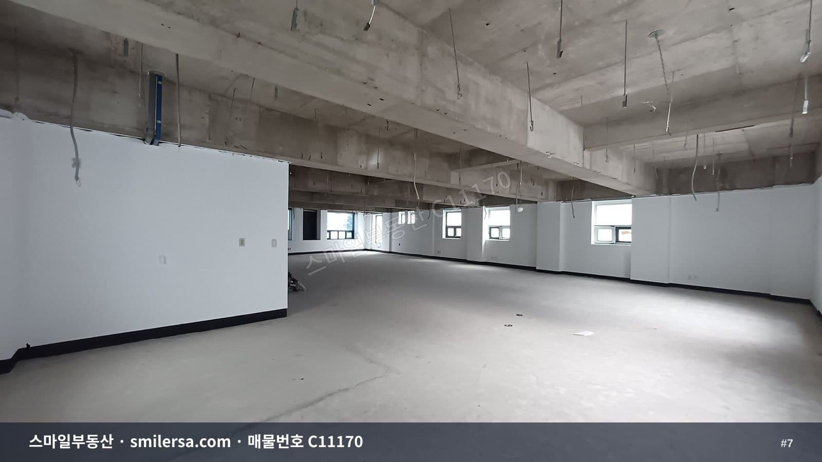 명륜역 인근 중형 사무실, 학원 겸용으로 보기 좋은 자리 썸네일 7