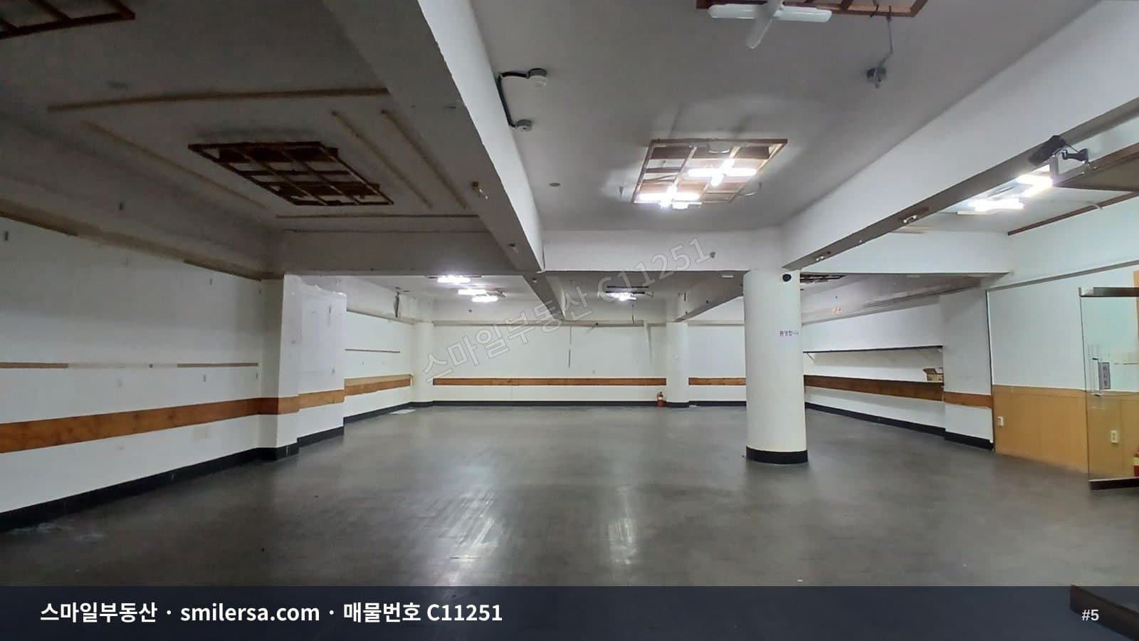 주례역 인근 엘베 있는 중형 사무실 썸네일 5