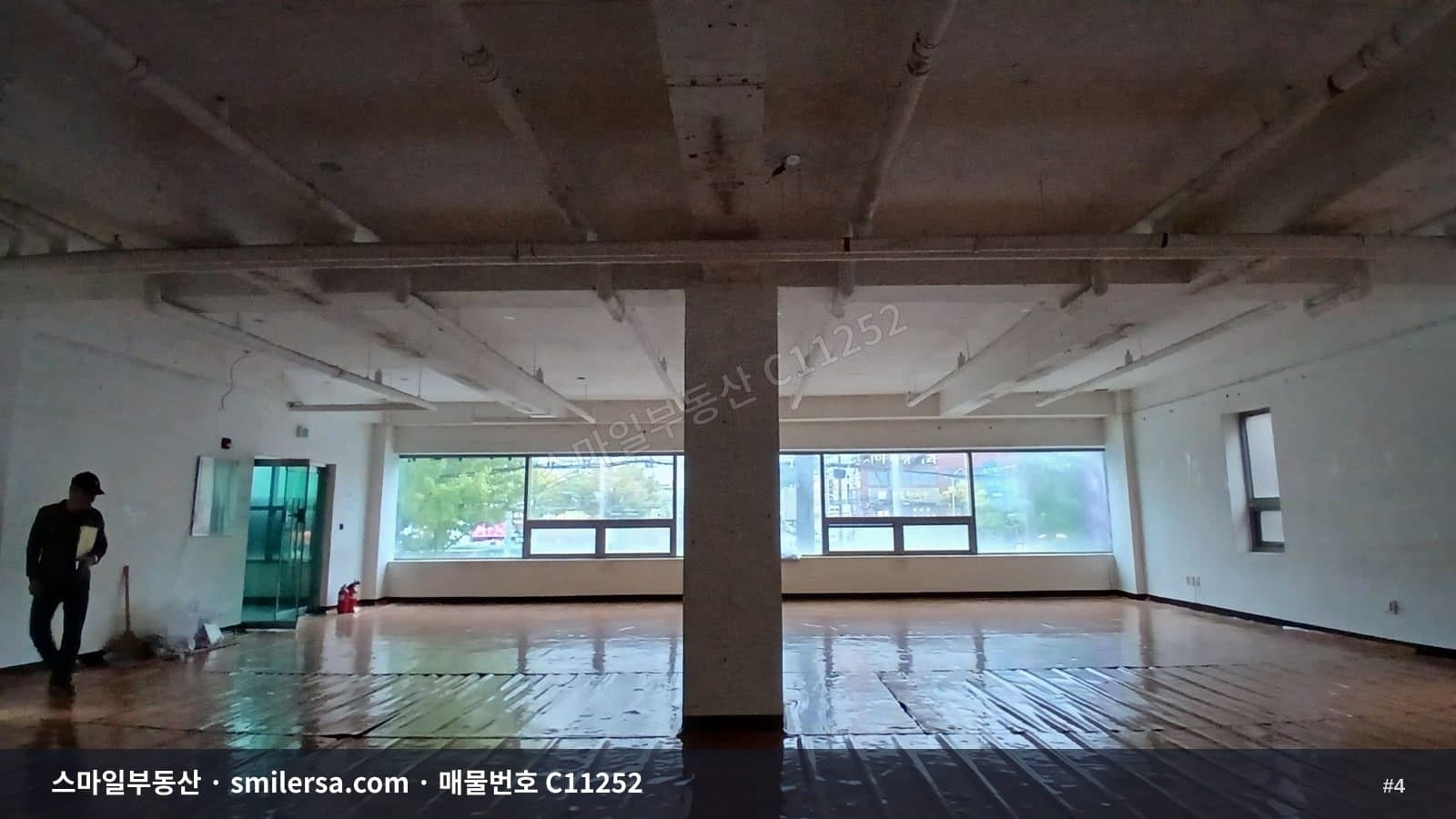 주례역 인근 엘리베이터 있는 중형 사무실 썸네일 4
