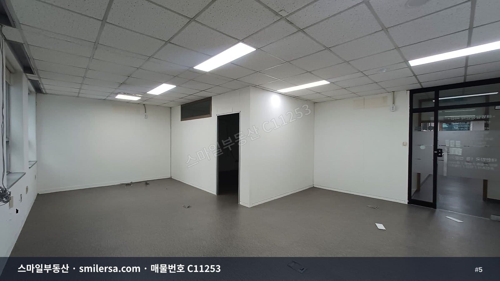법원 인근 깔끔한 중소형 사무실 썸네일 5
