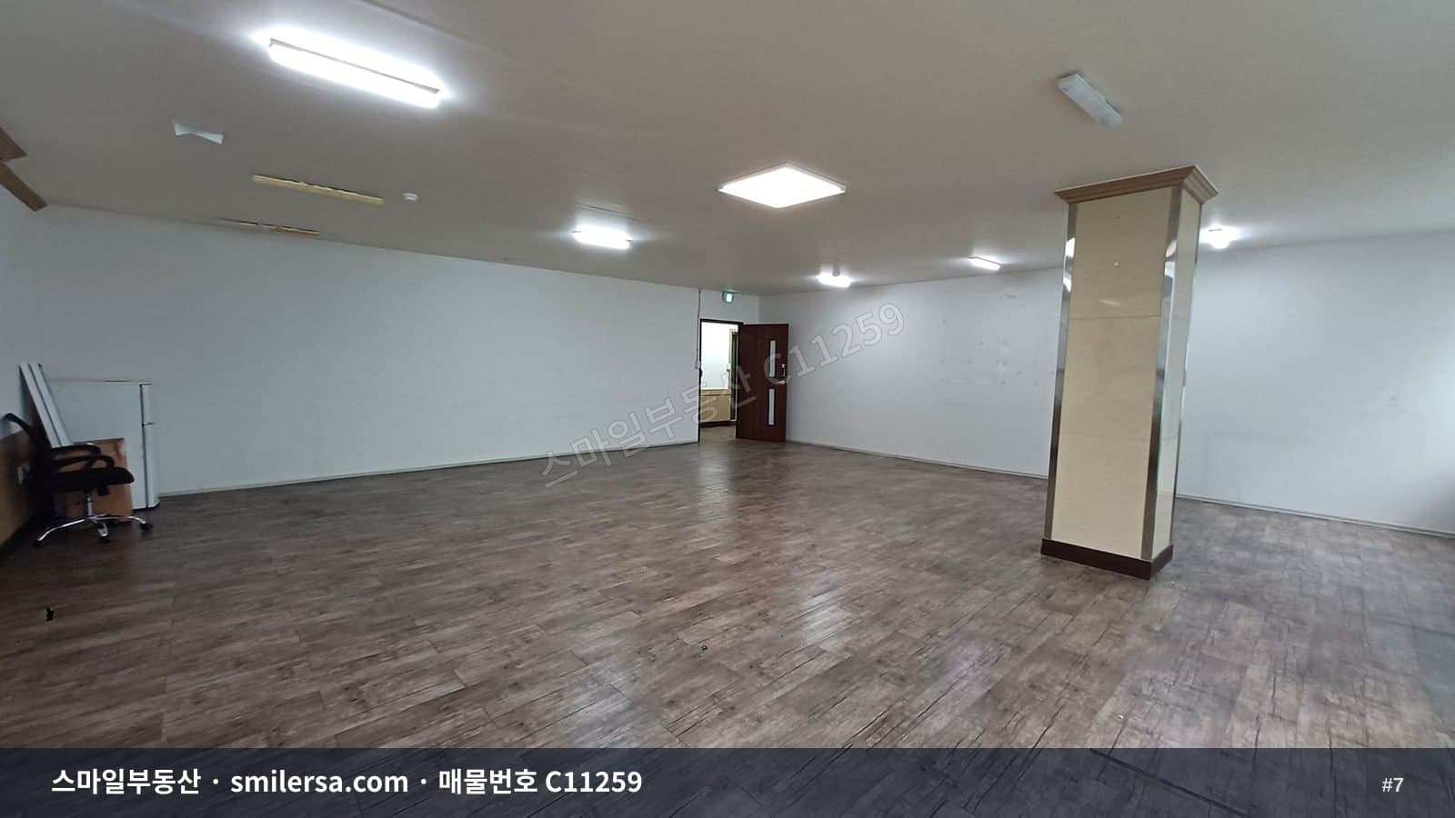법원 정문 인근 깔끔한 중소형 사무실 썸네일 7